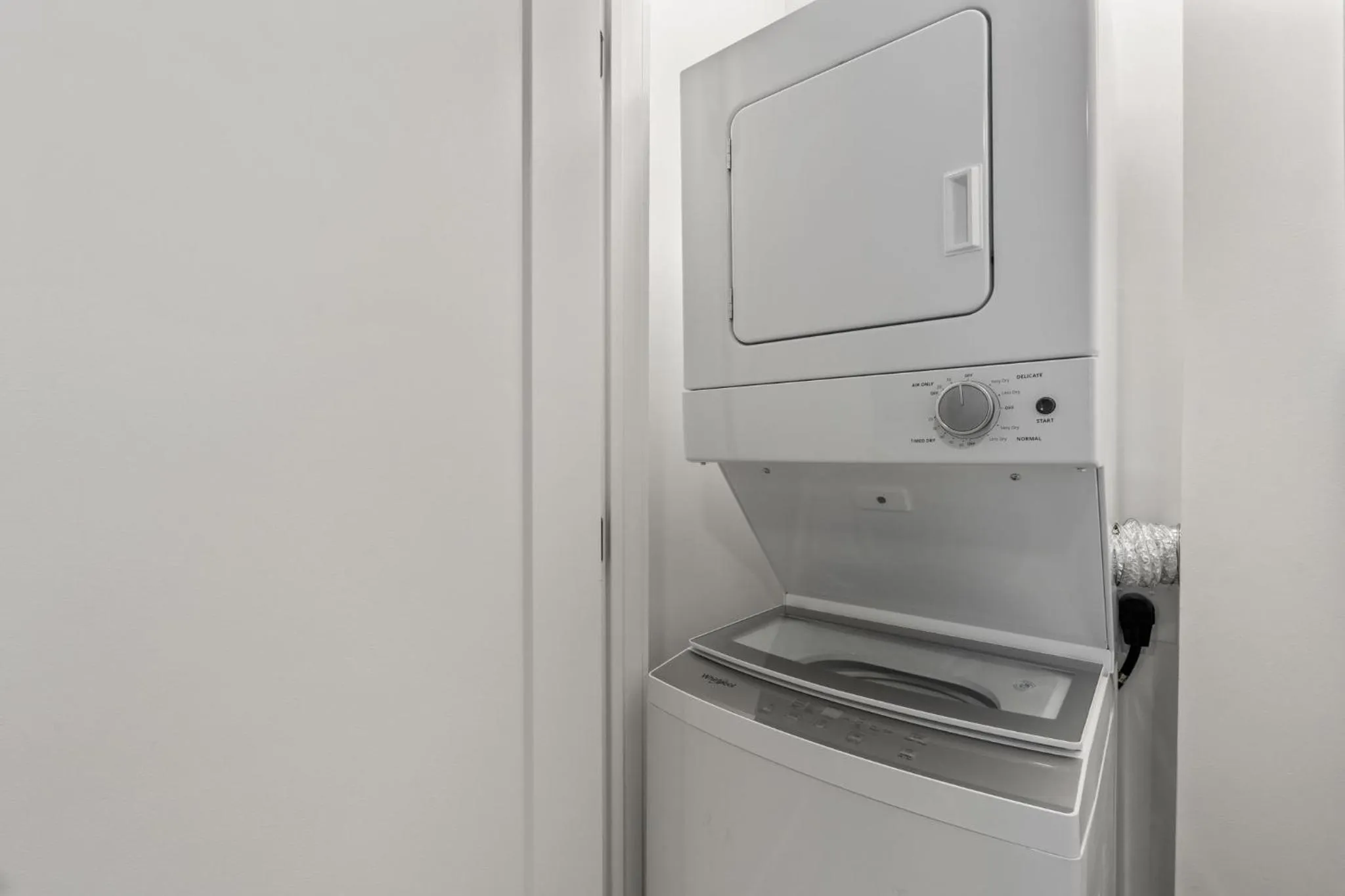 laundry in The Continental, powered by Placemakr - Downtown - Market Square