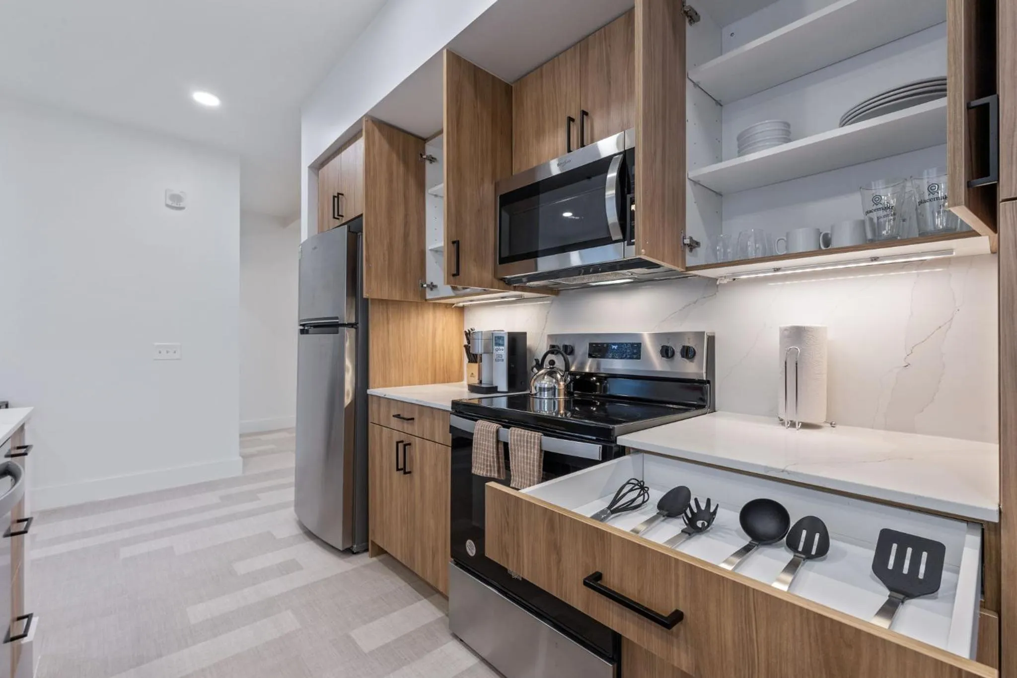 kitchen in The Continental, powered by Placemakr - Downtown - Market Square