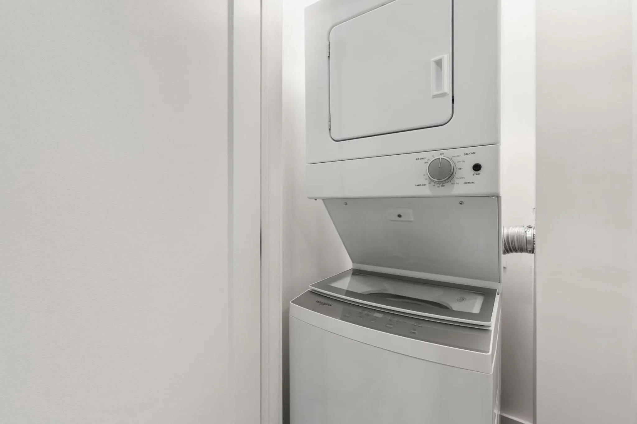 laundry in The Continental, powered by Placemakr - Downtown - Market Square