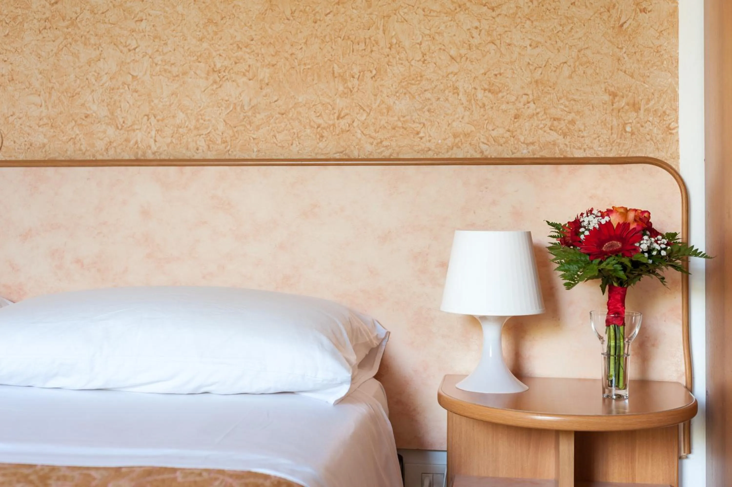 Bedroom, Bed in Regina Hotel e Ristorante