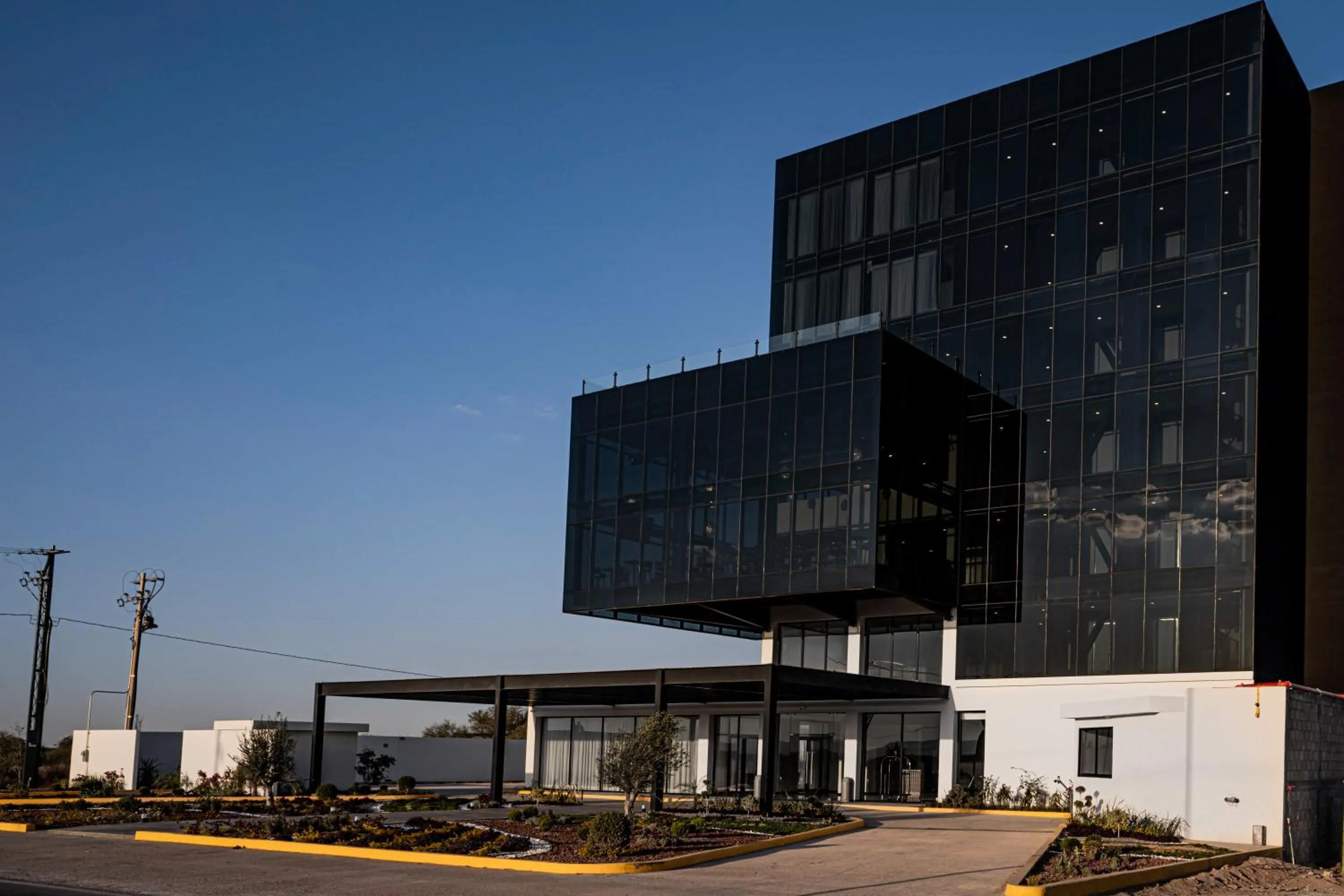 Property building in Radisson San Luis Potosi Aeropuerto