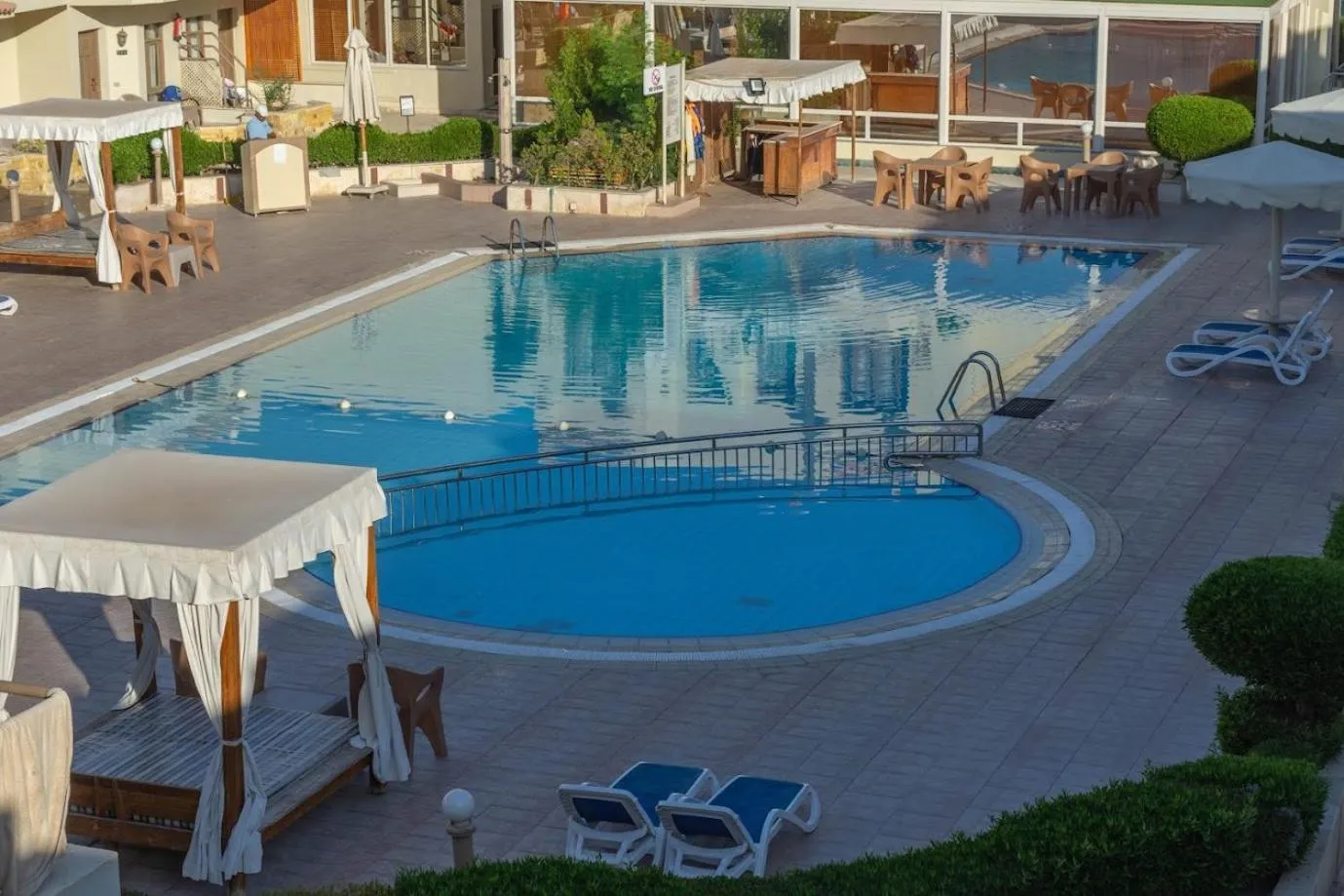 Cataract Layalina Naama Bay