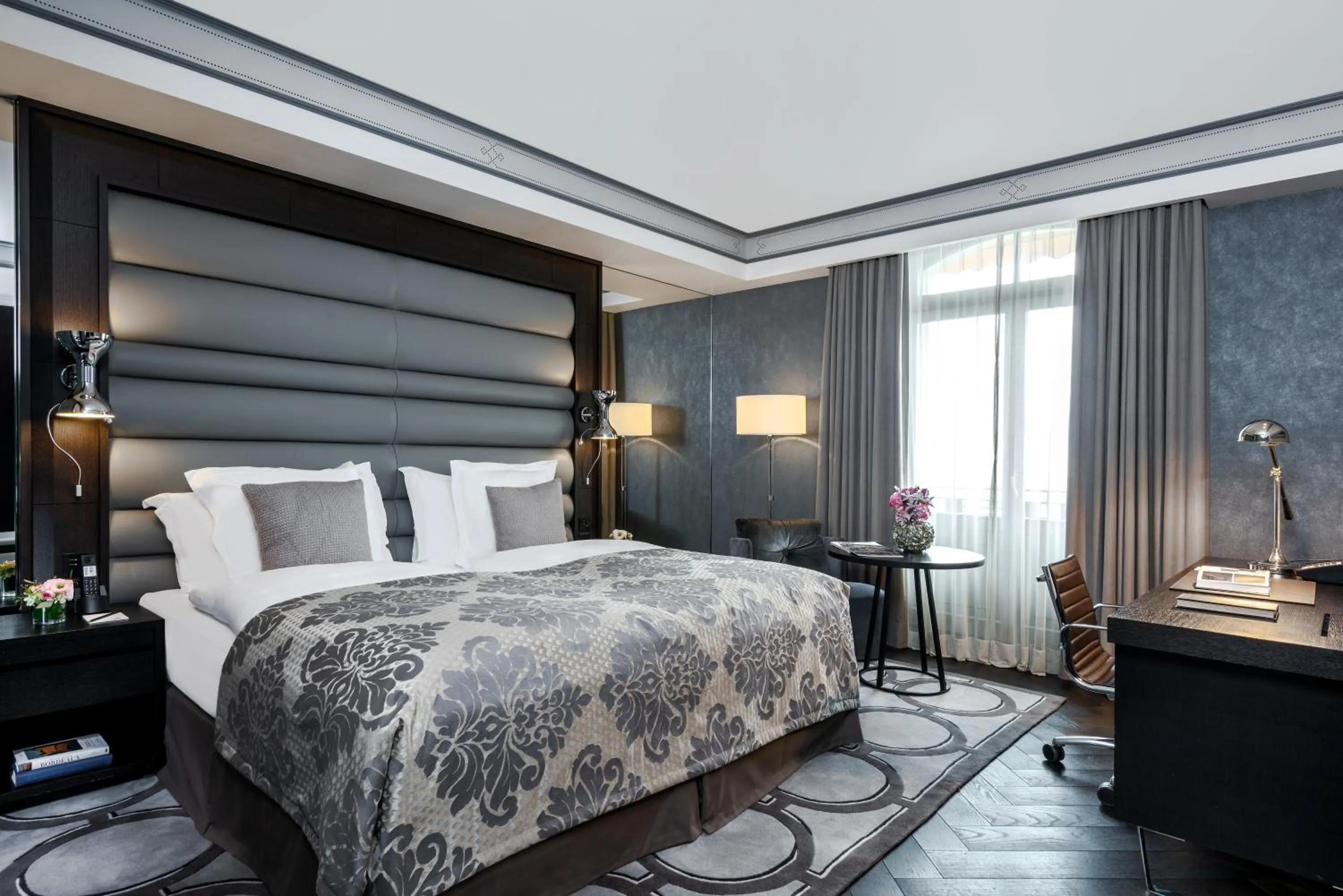 Bed in Royal Savoy Hotel & Spa