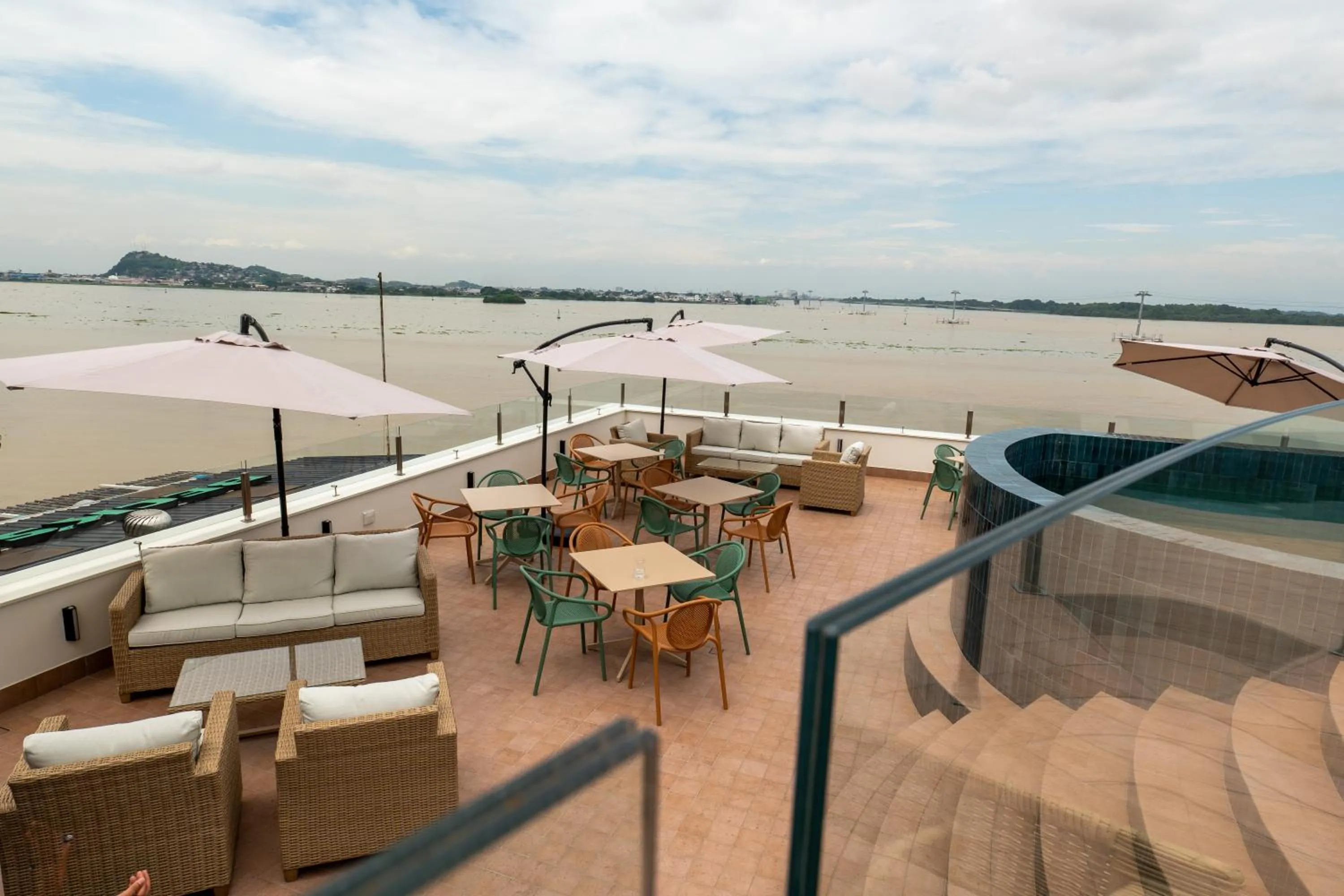 Balcony/Terrace in Hotel Rio Guayas