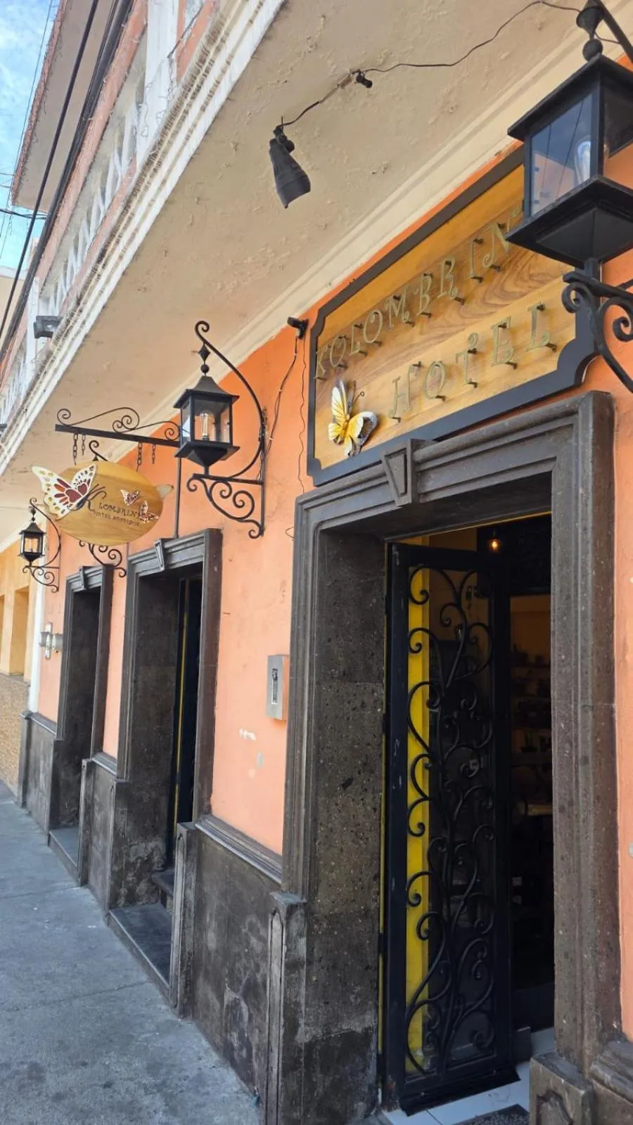 Kolombrini Hotel