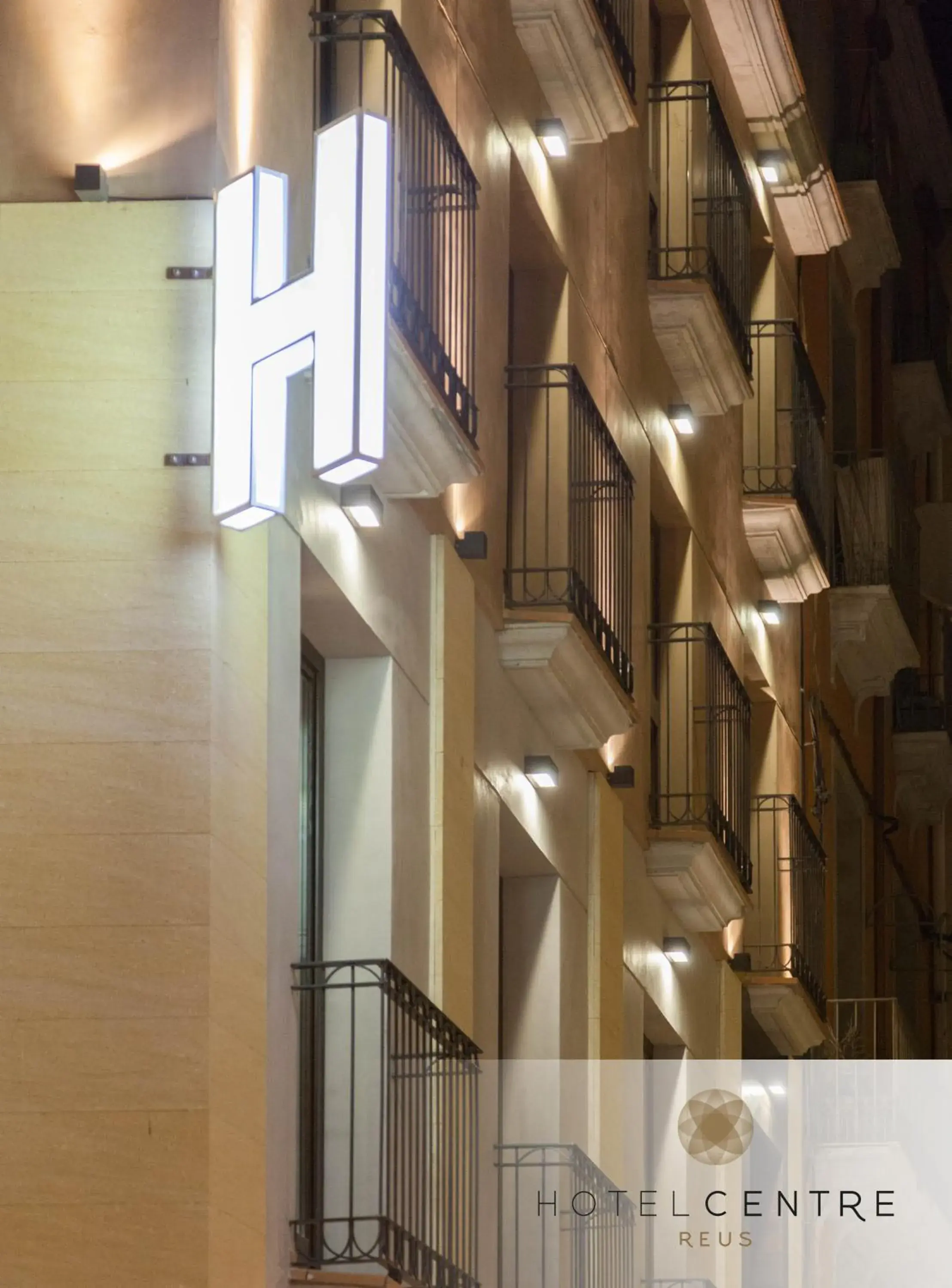 Property building in Hotel Centre Reus Property building in Hotel Centre Reus