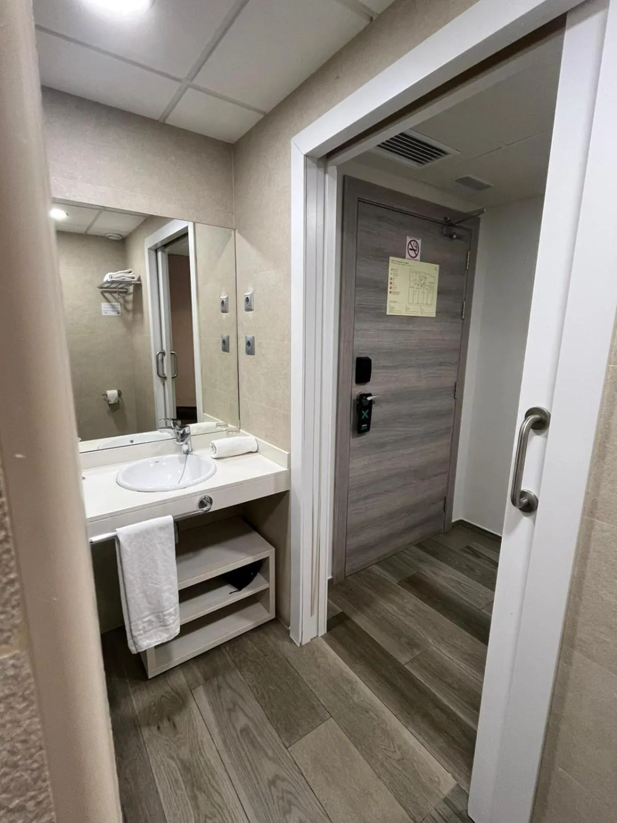 Bathroom in Hotel Centre Reus