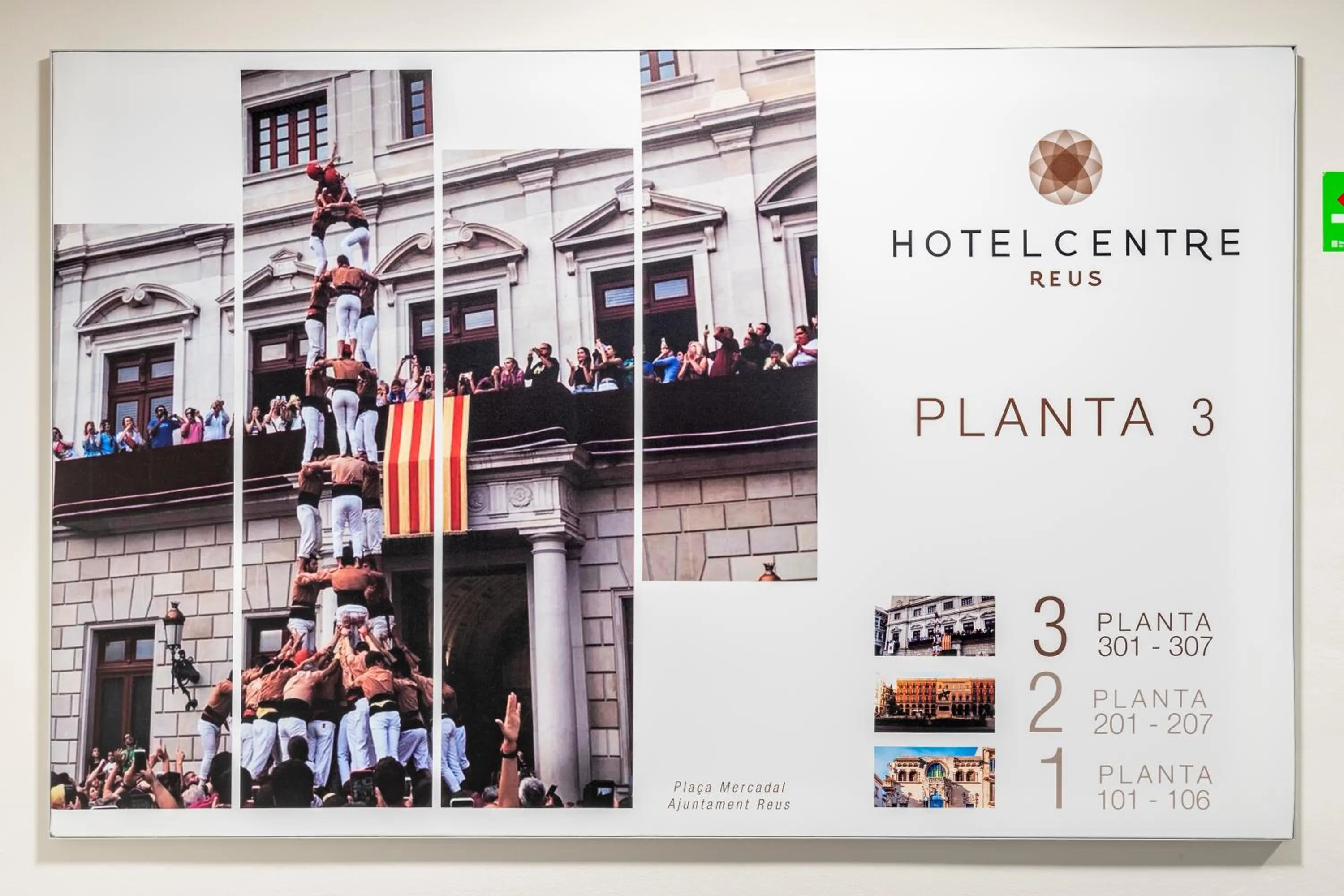 Property building in Hotel Centre Reus