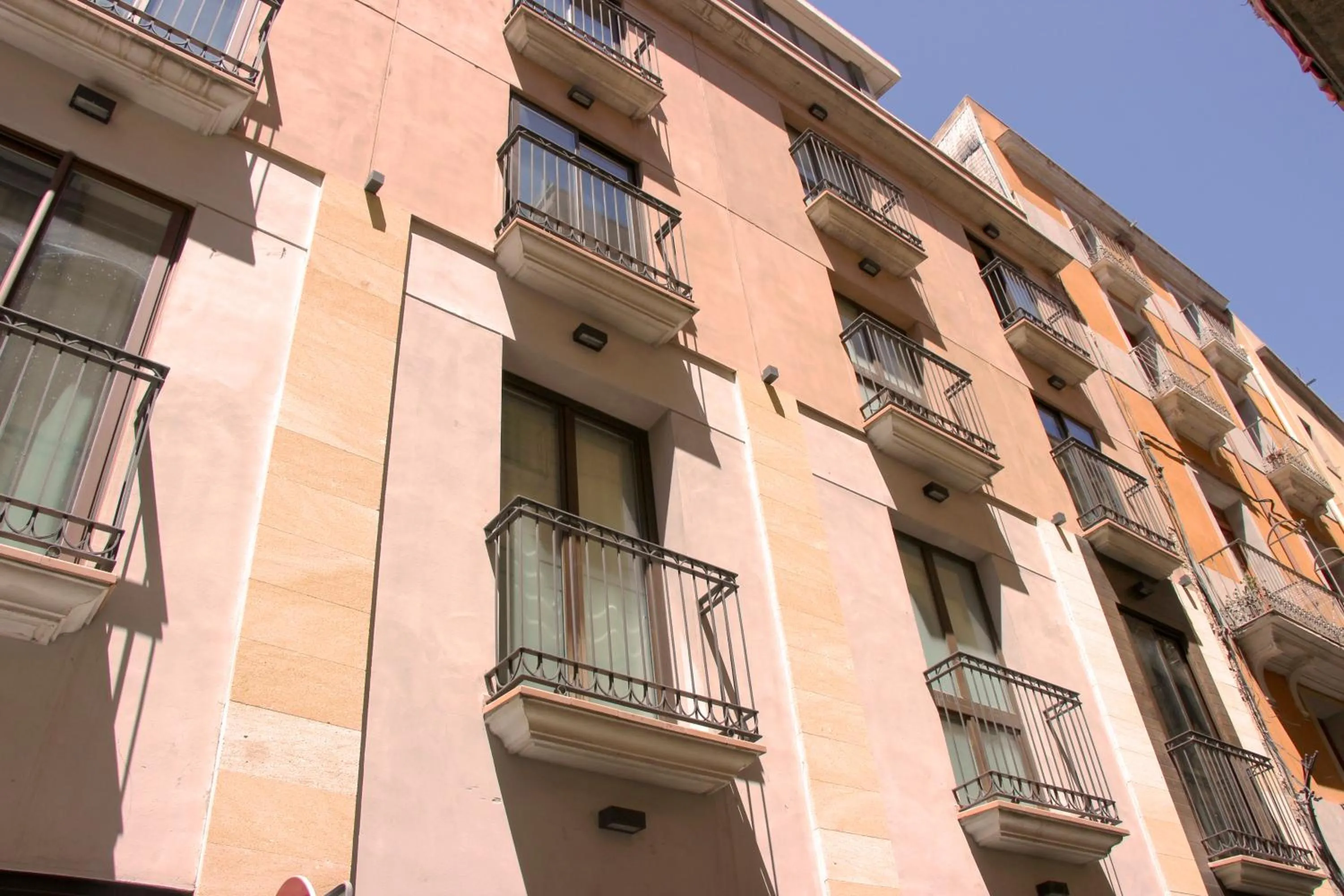 Property building in Hotel Centre Reus