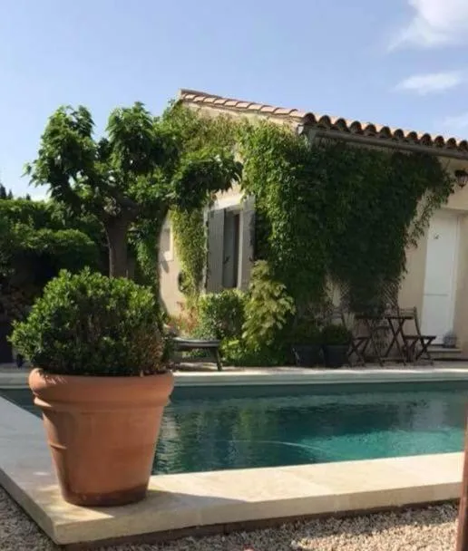 Pool view in "Le Vent d'Étoile" B&B and Guesthouses