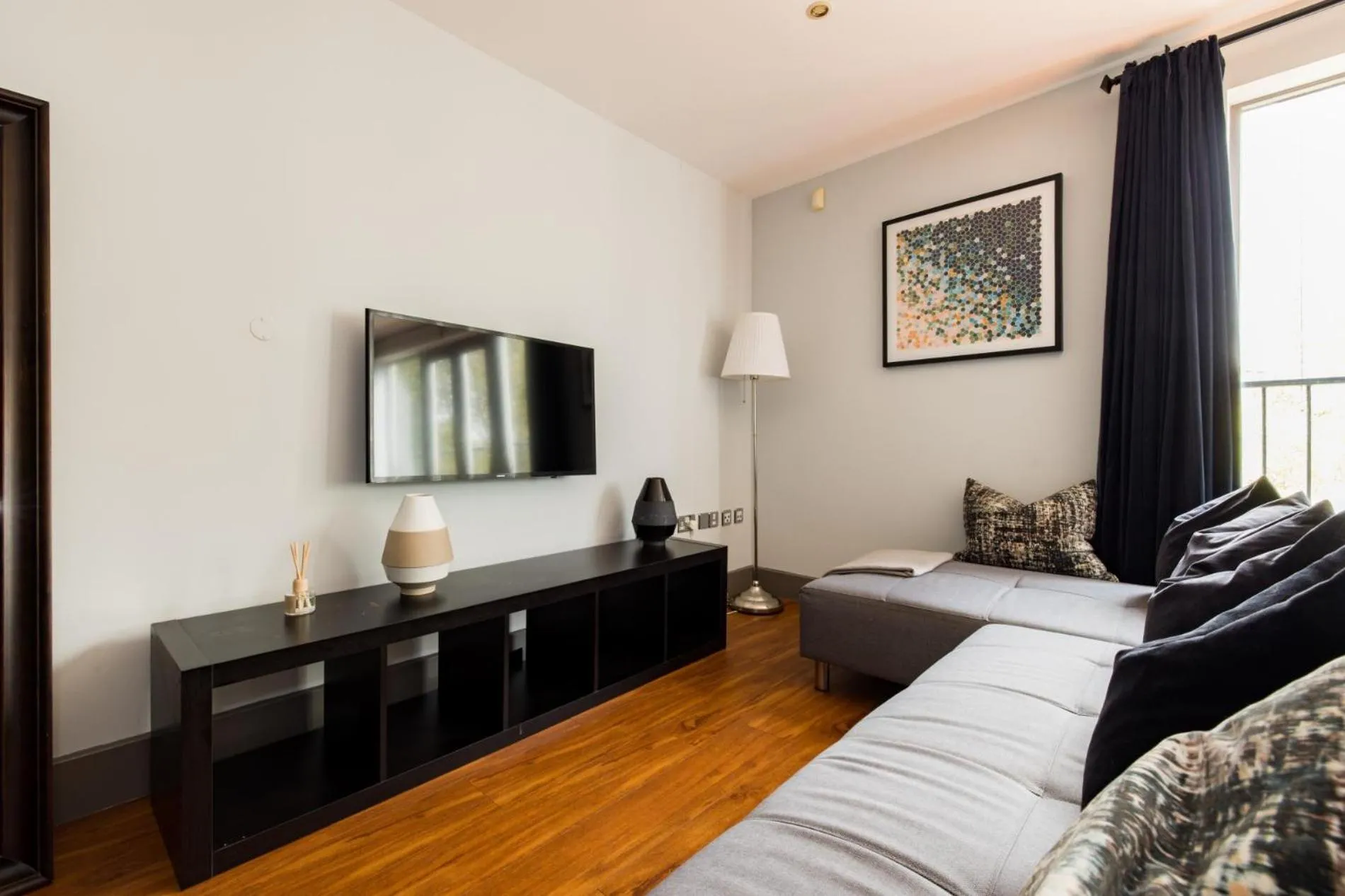 Sunshine In My Mood 2 Bedroom Flat in Battersea