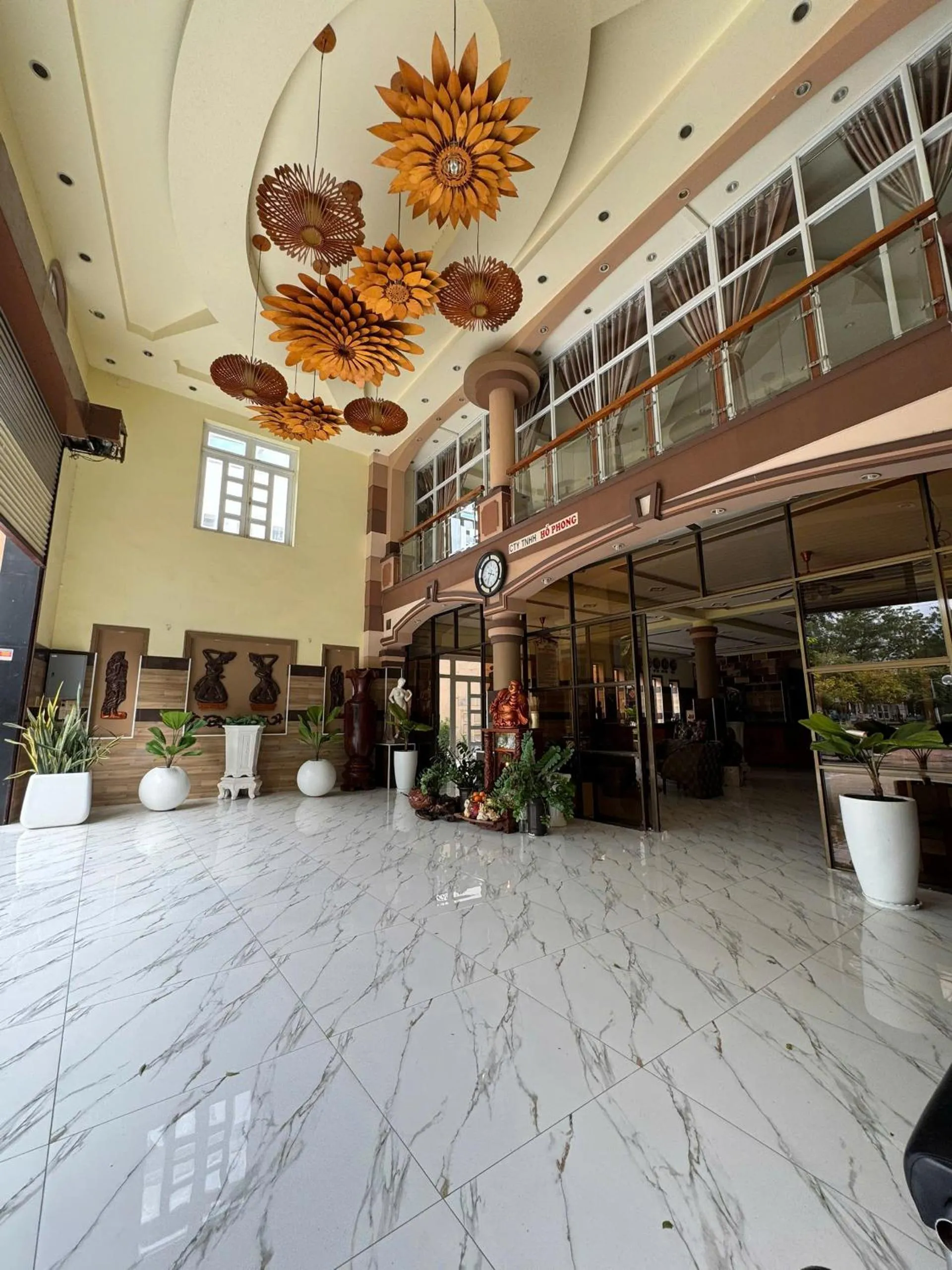 Ho Phong Hotel