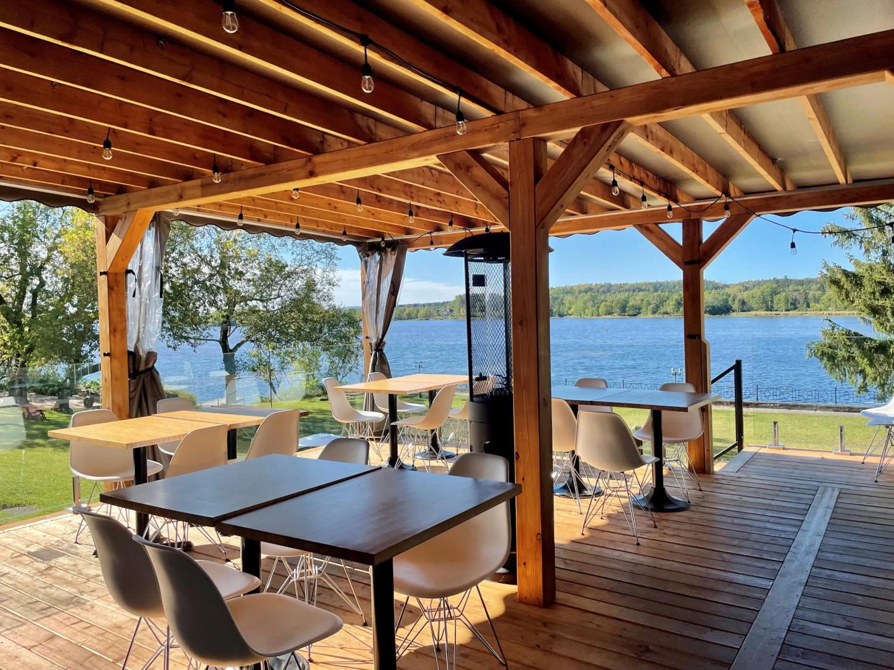 Patio in Auberge l'Intermède du lac