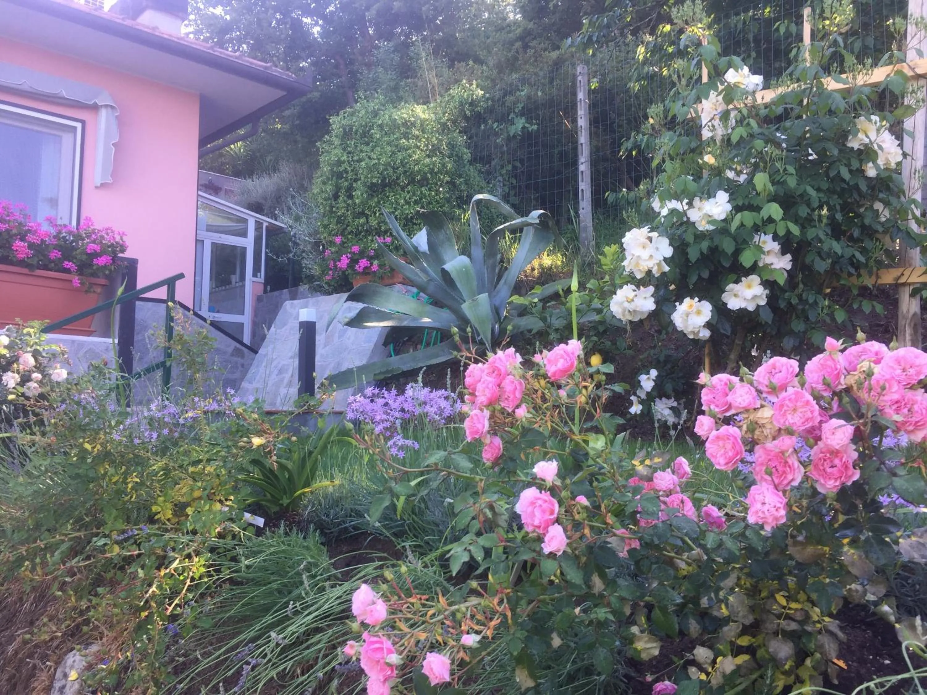 Property building in Ca' Du Ale