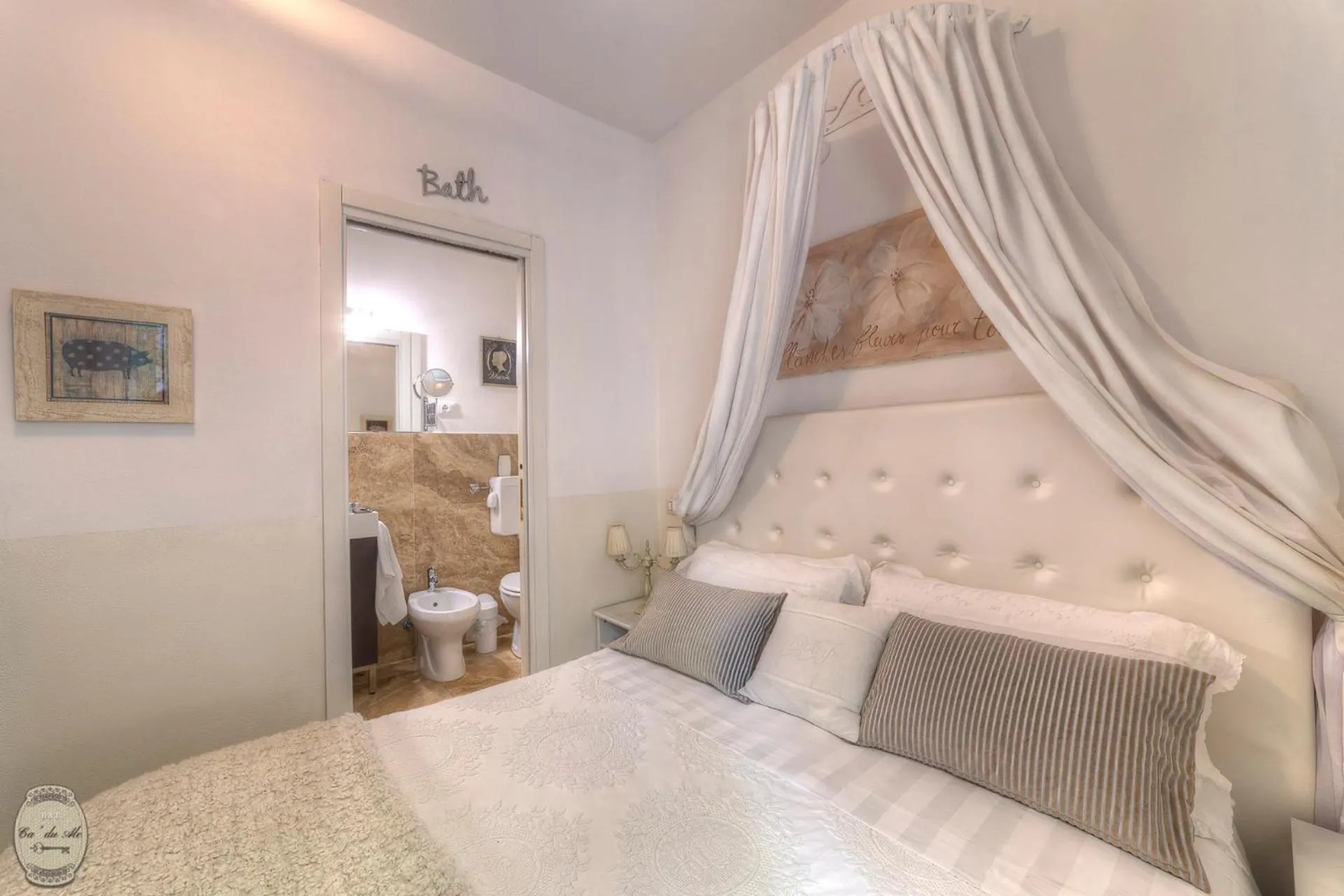 Photo of the whole room, Bed in Ca' Du Ale