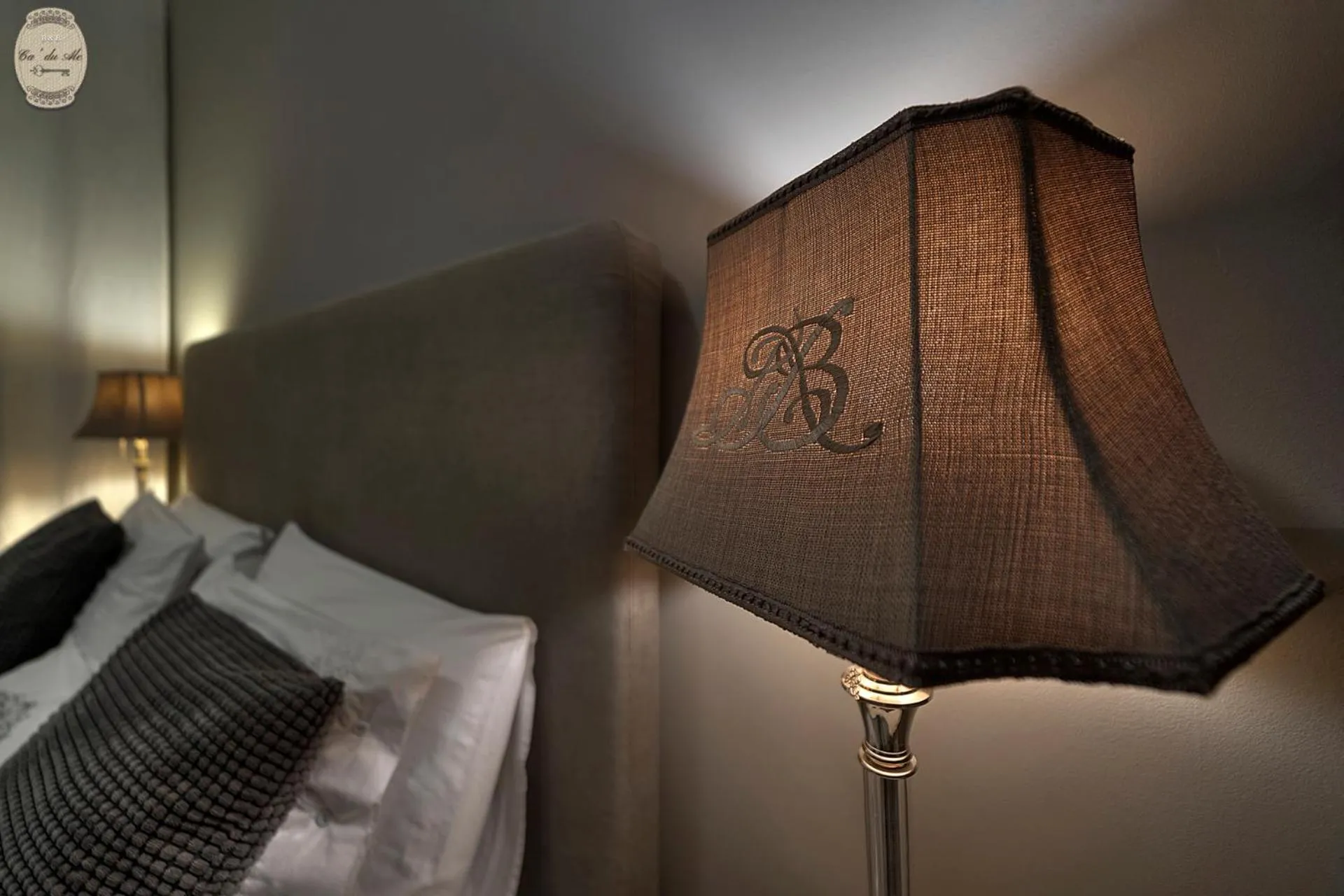 Decorative detail, Bed in Ca' Du Ale