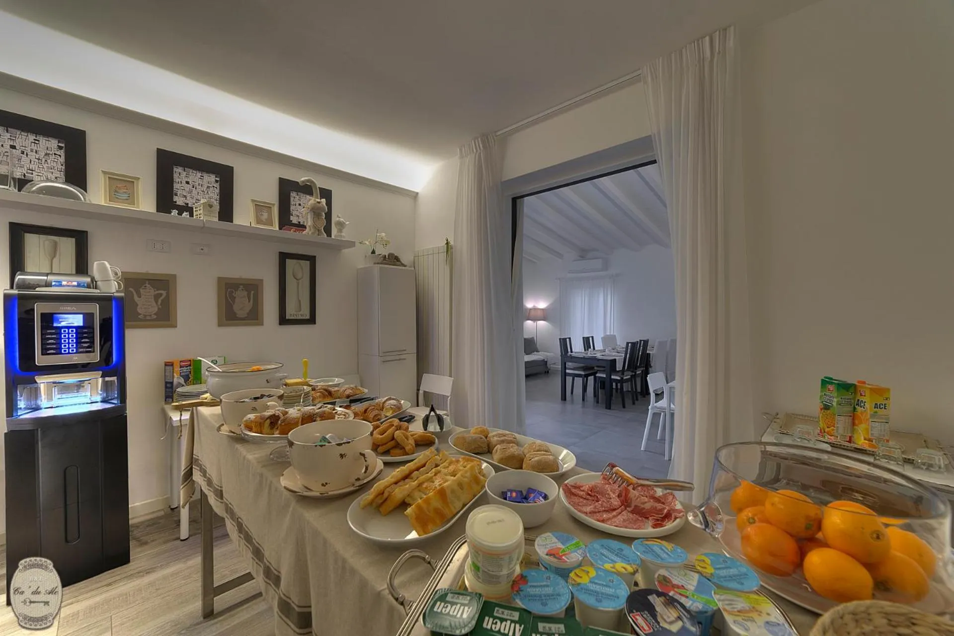 Continental breakfast in Ca' Du Ale