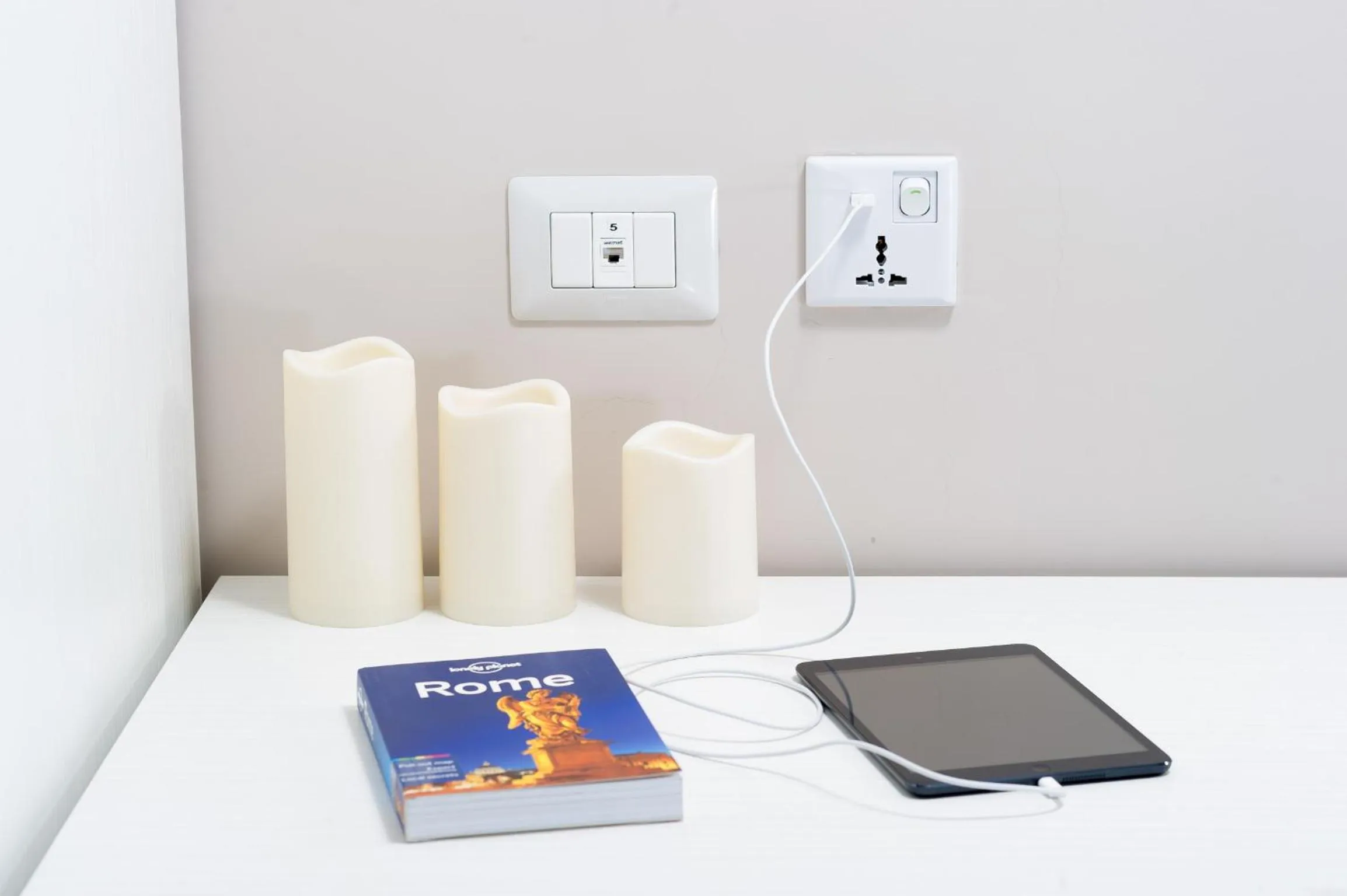 Decorative detail in Vico Rooms and Terrace