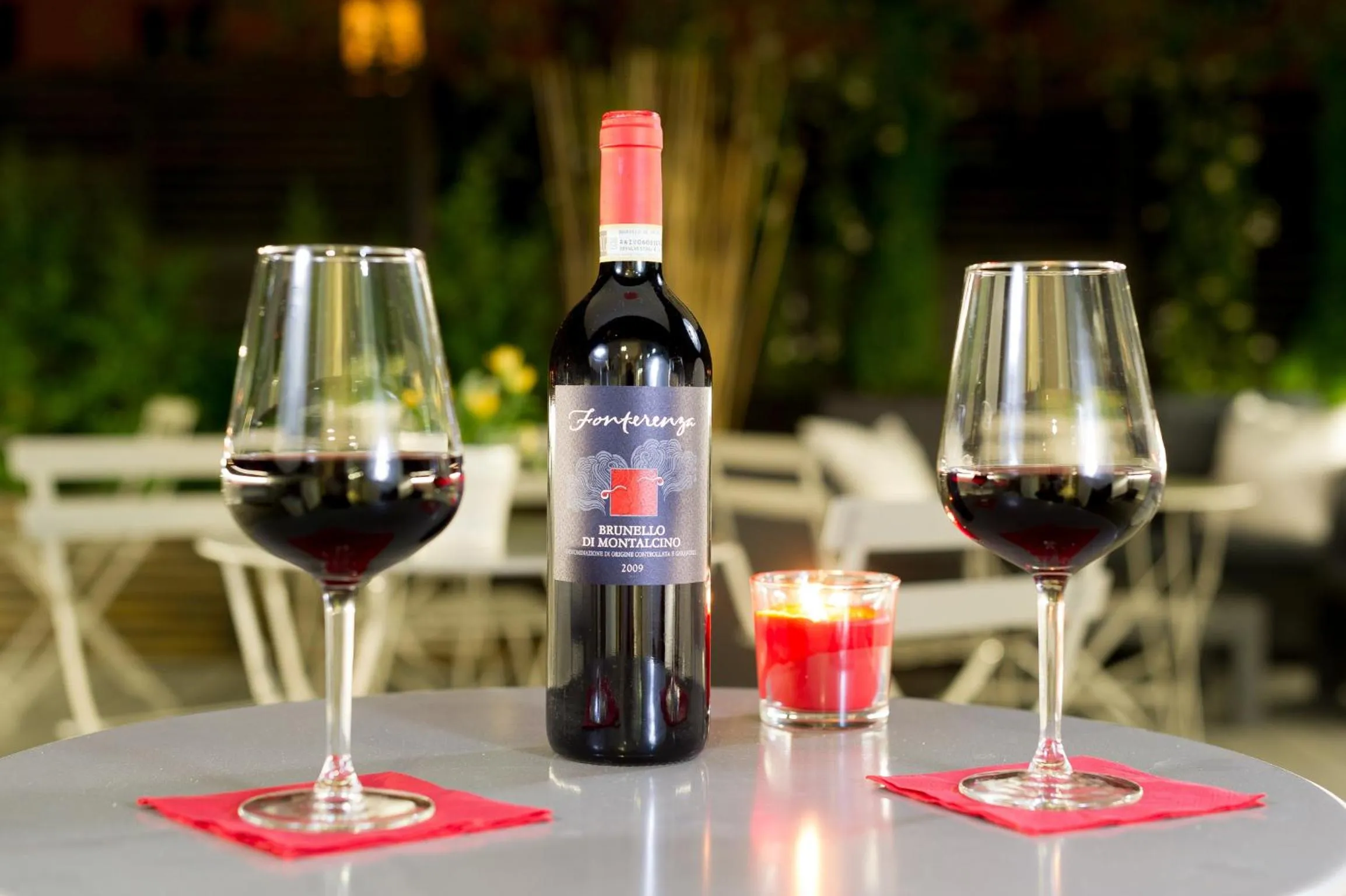 Night in Vico Rooms and Terrace