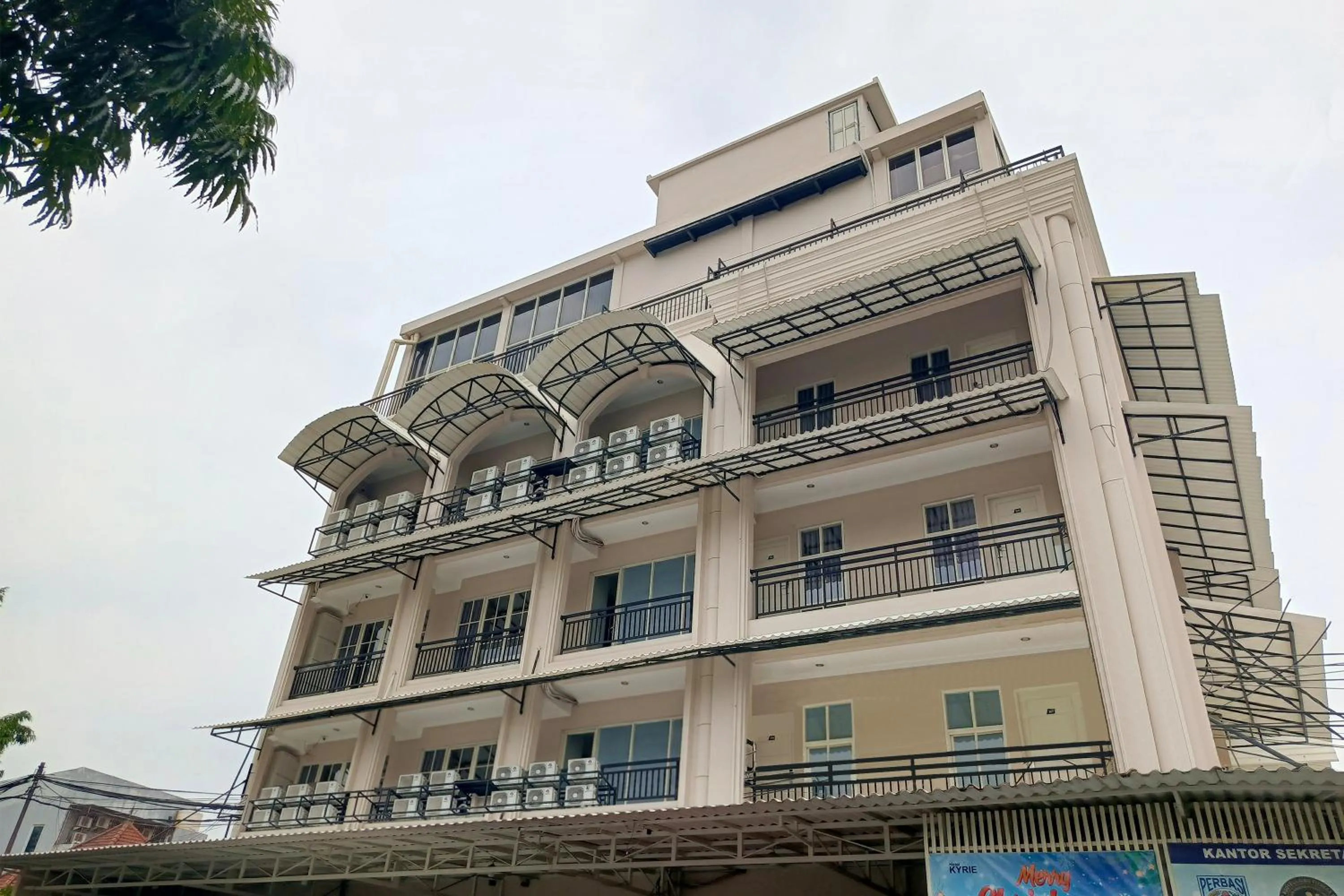 Property building in Kyrie Hotel