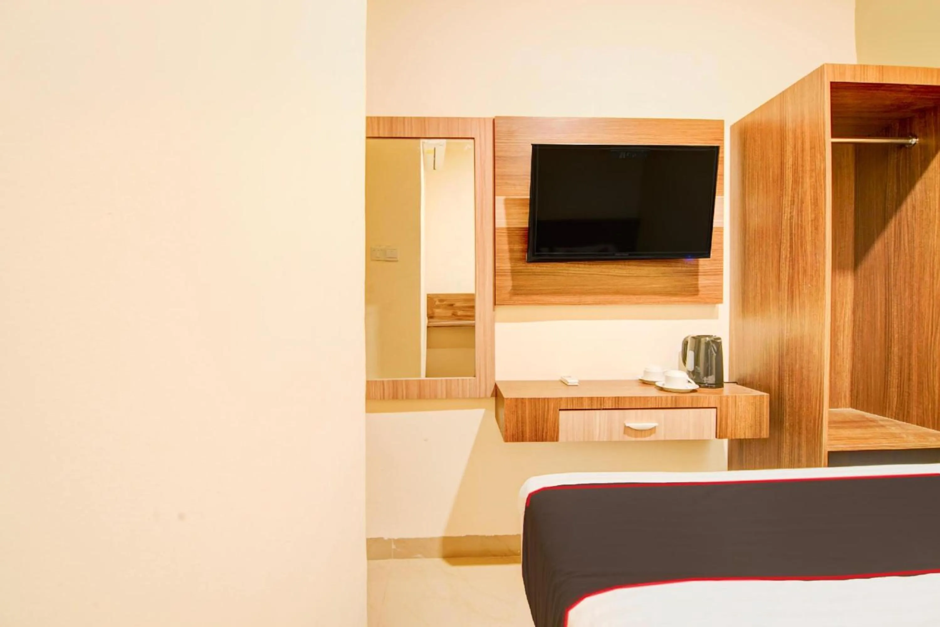 Bedroom in Capital O Pusat Kota Pekanbaru Near Mall Living World Formerly Radja Homestay