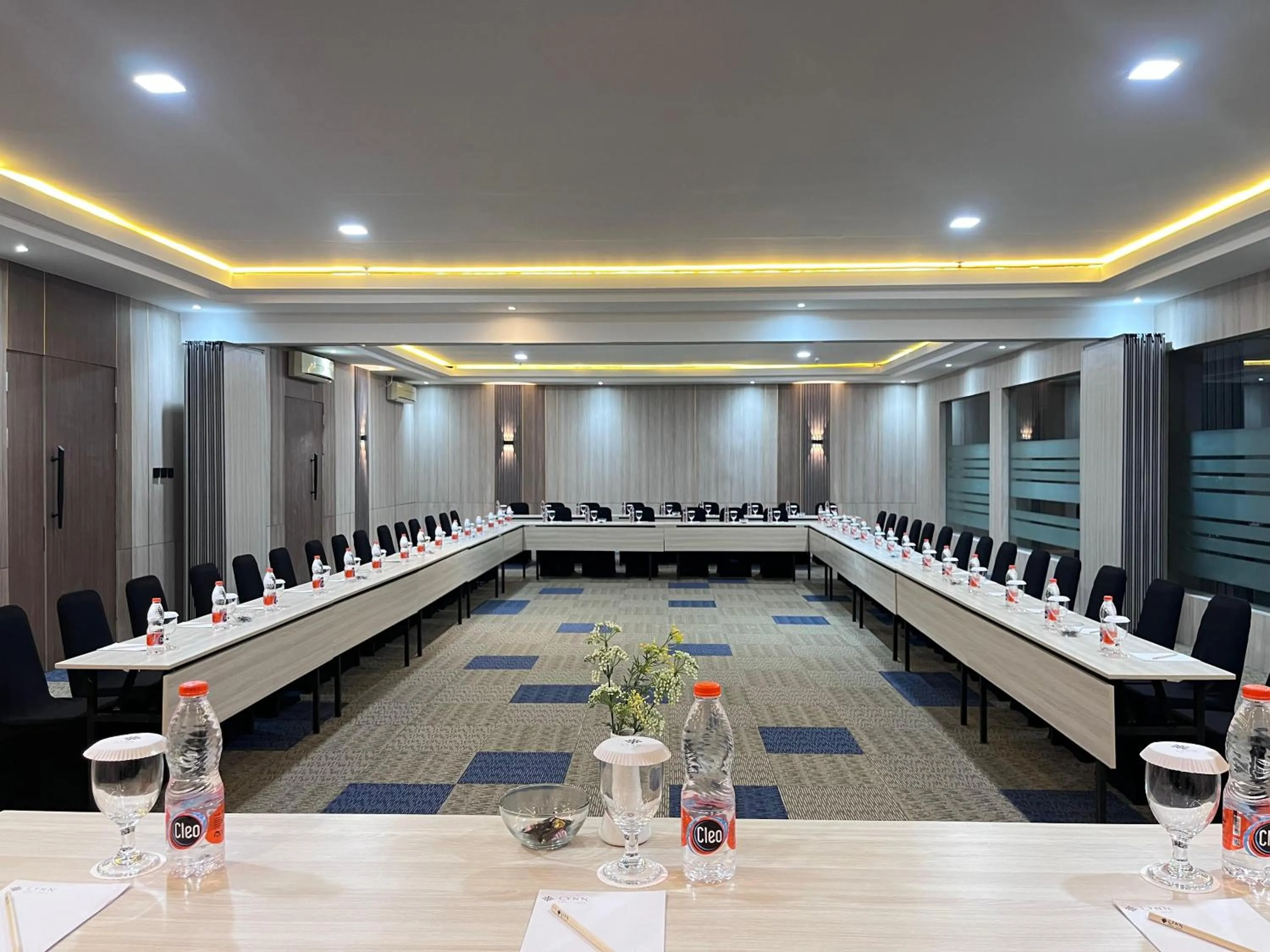 Meeting/conference room in LYNN Hotel Tuban