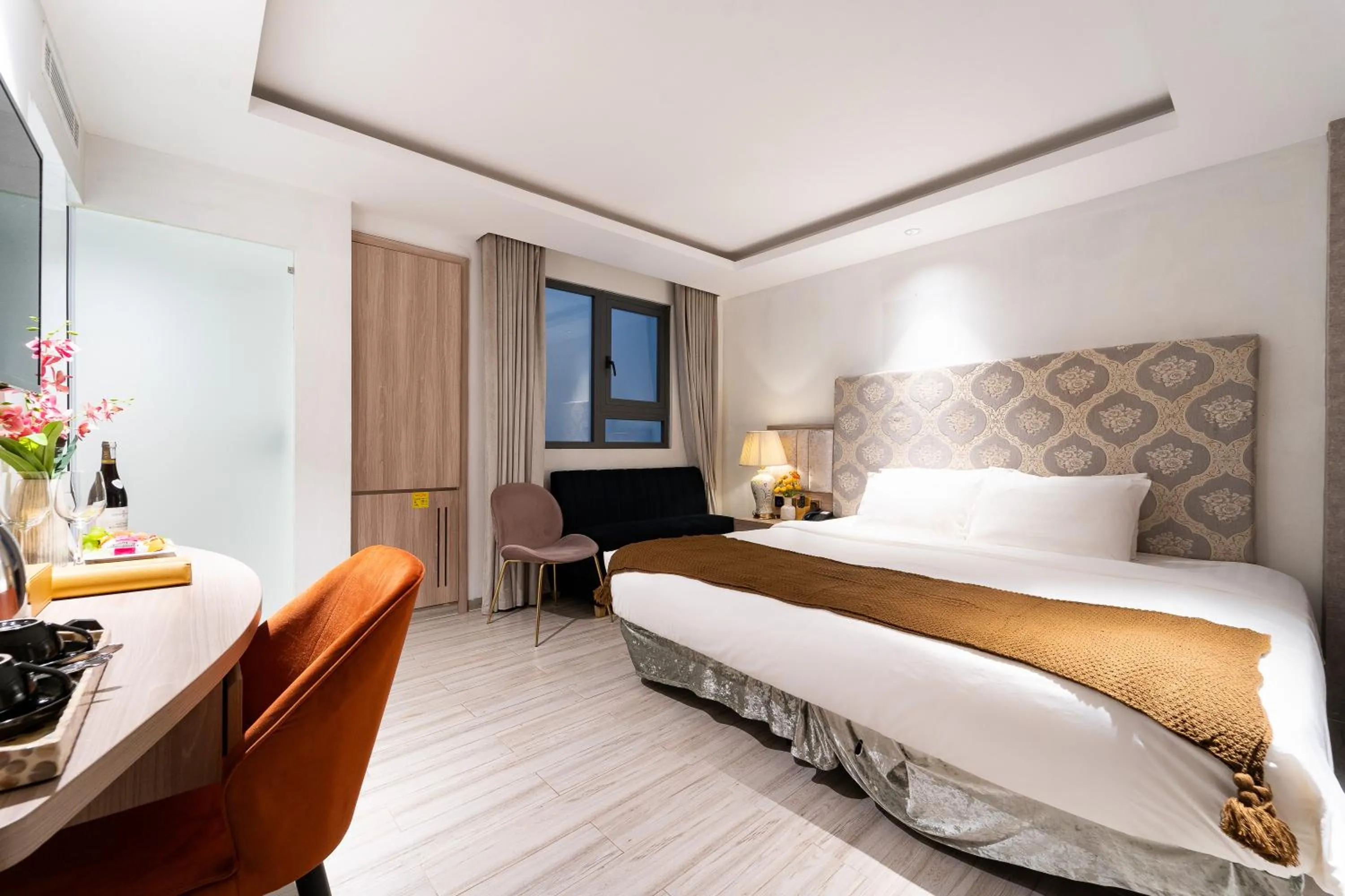 Bed in Nicecy Hotel Suites & Spa