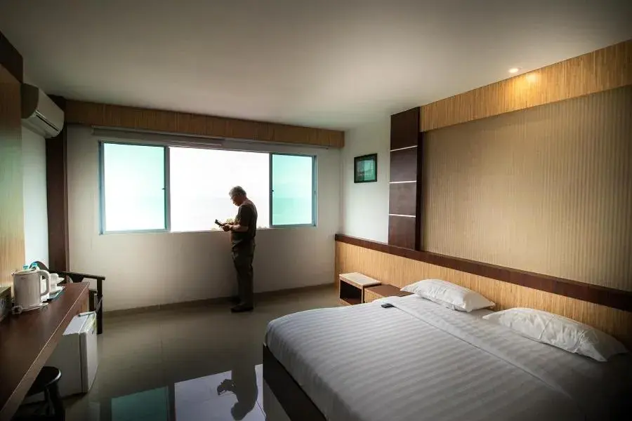 King Room with Sea View - single occupancy in 21 Karimun King Room with Sea View - single occupancy in 21 Karimun