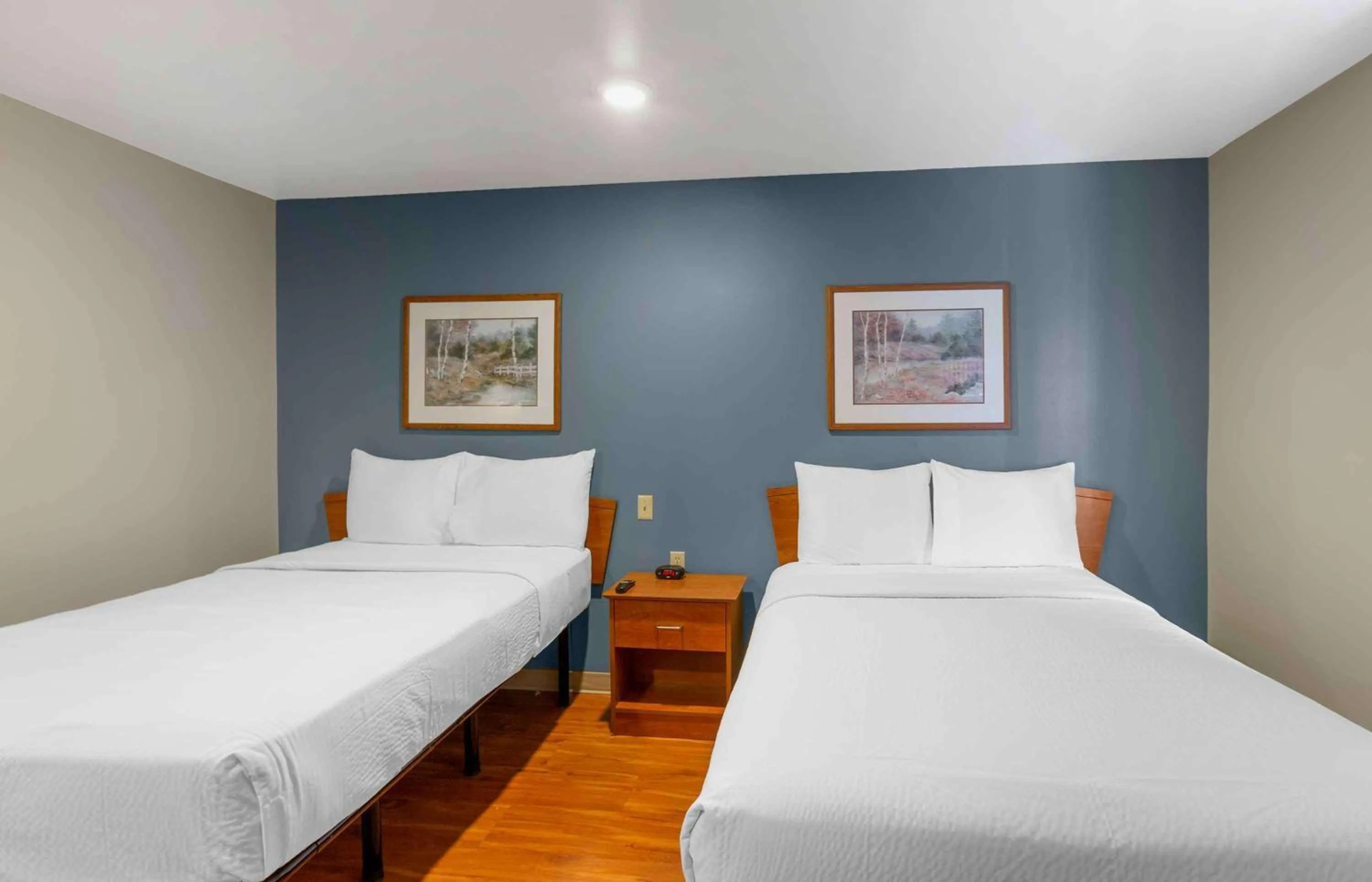Bedroom, Bed in Extended Stay America Select Suites - Provo - American Fork