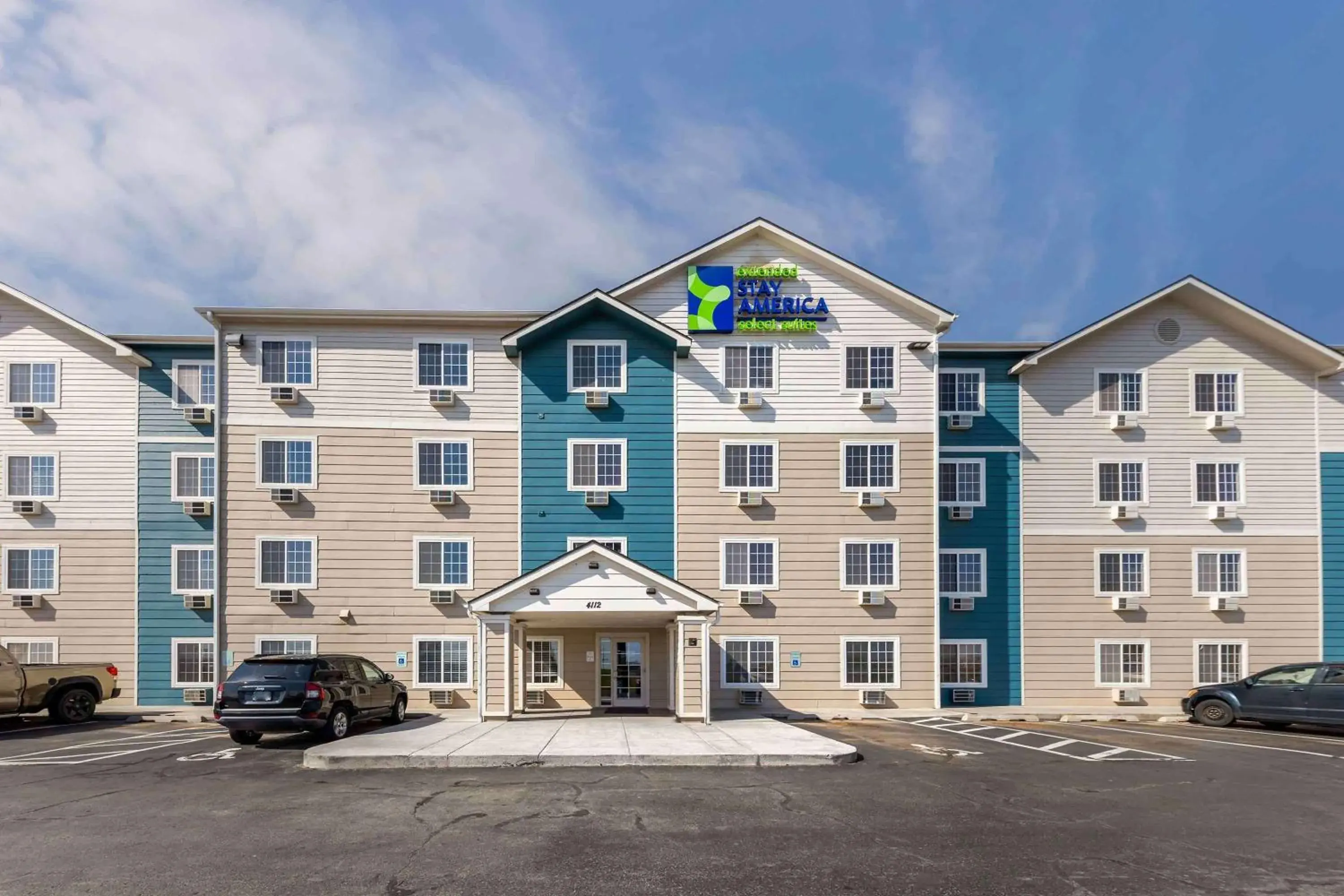 Property building in Extended Stay America Select Suites - Oklahoma City - Southeast Property building in Extended Stay America Select Suites - Oklahoma City - Southeast