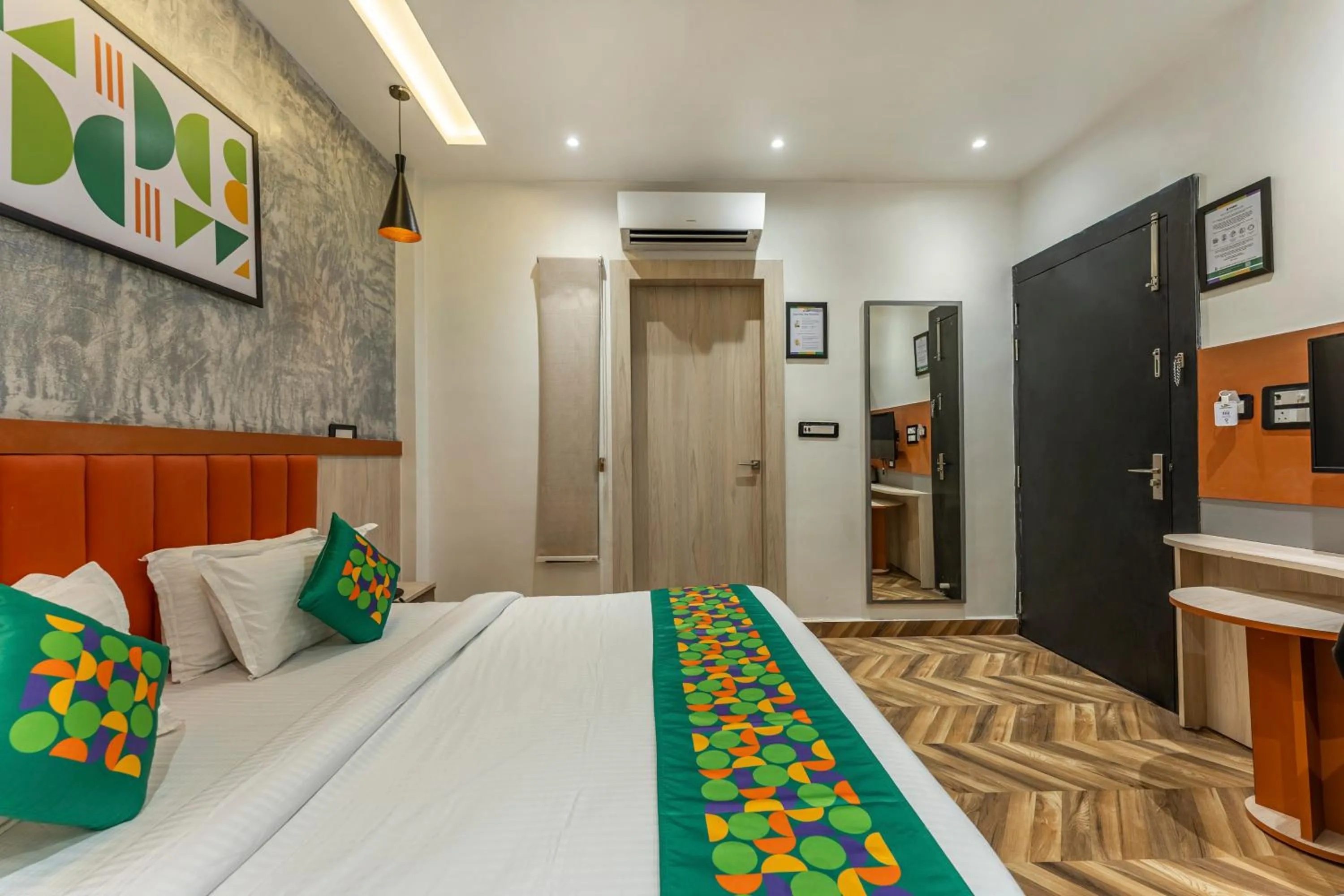 Bedroom, Bed in Treebo Divine Stay Prayagraj