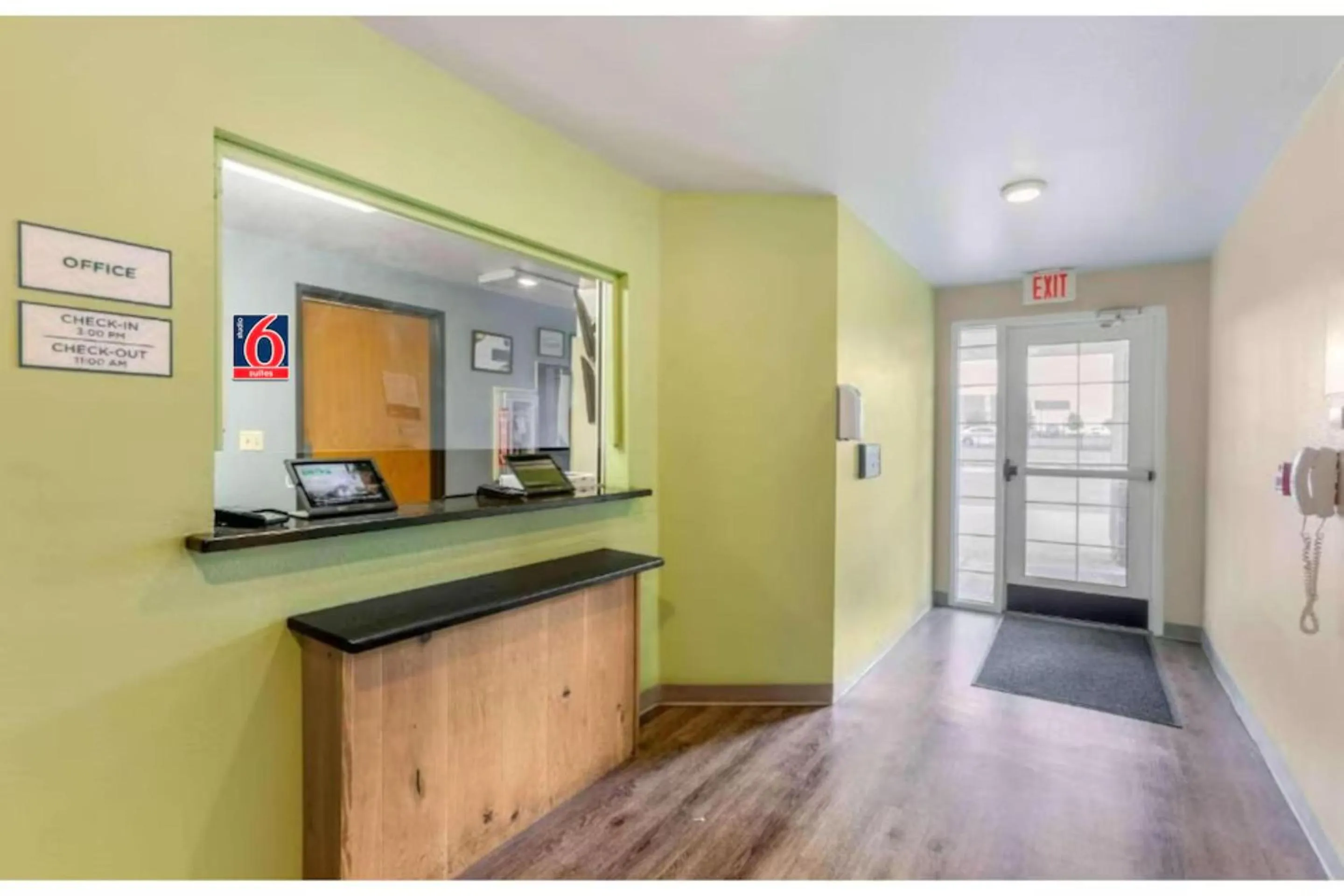 Lobby or reception in Studio 6 Extended Stay El Paso East TX