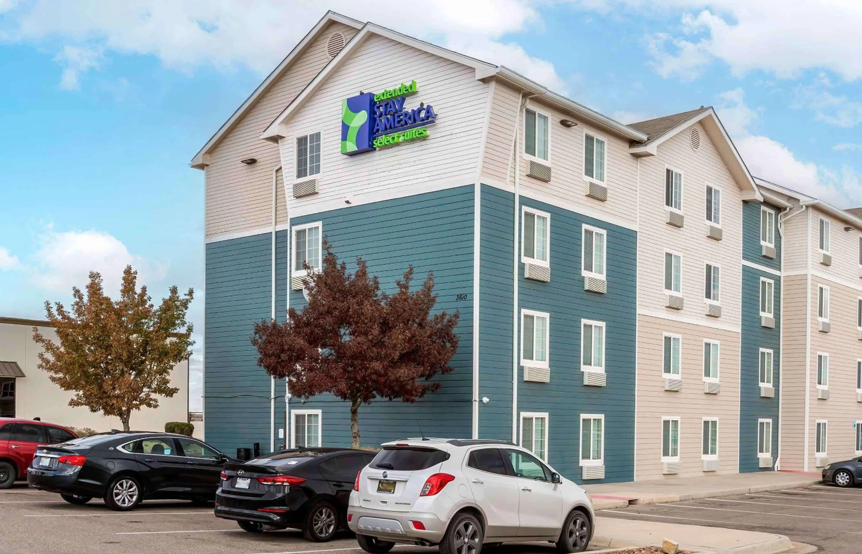 Property building in Extended Stay America Select Suites - El Paso - East