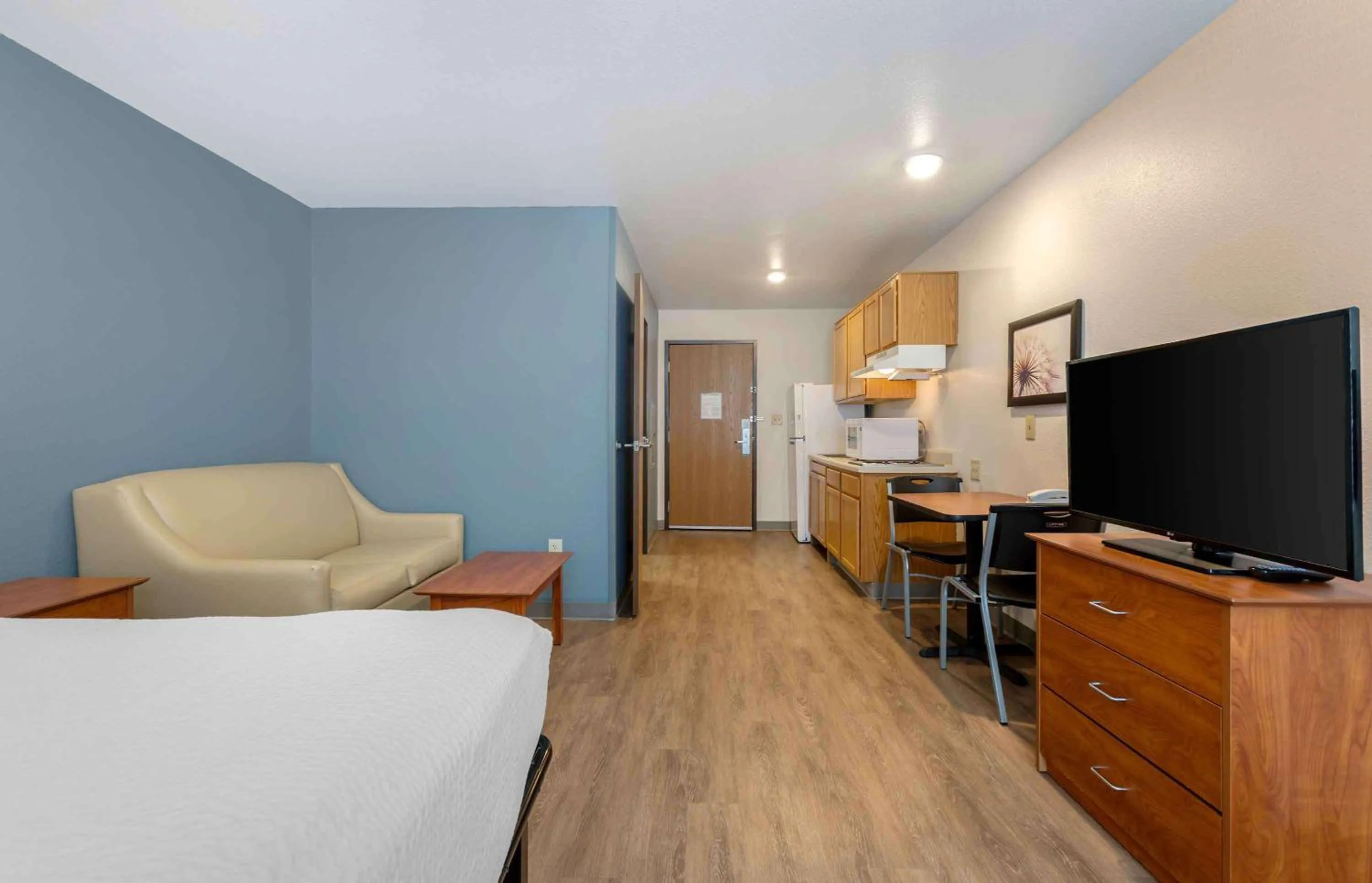 Bedroom, Bed in Extended Stay America Select Suites - El Paso - East