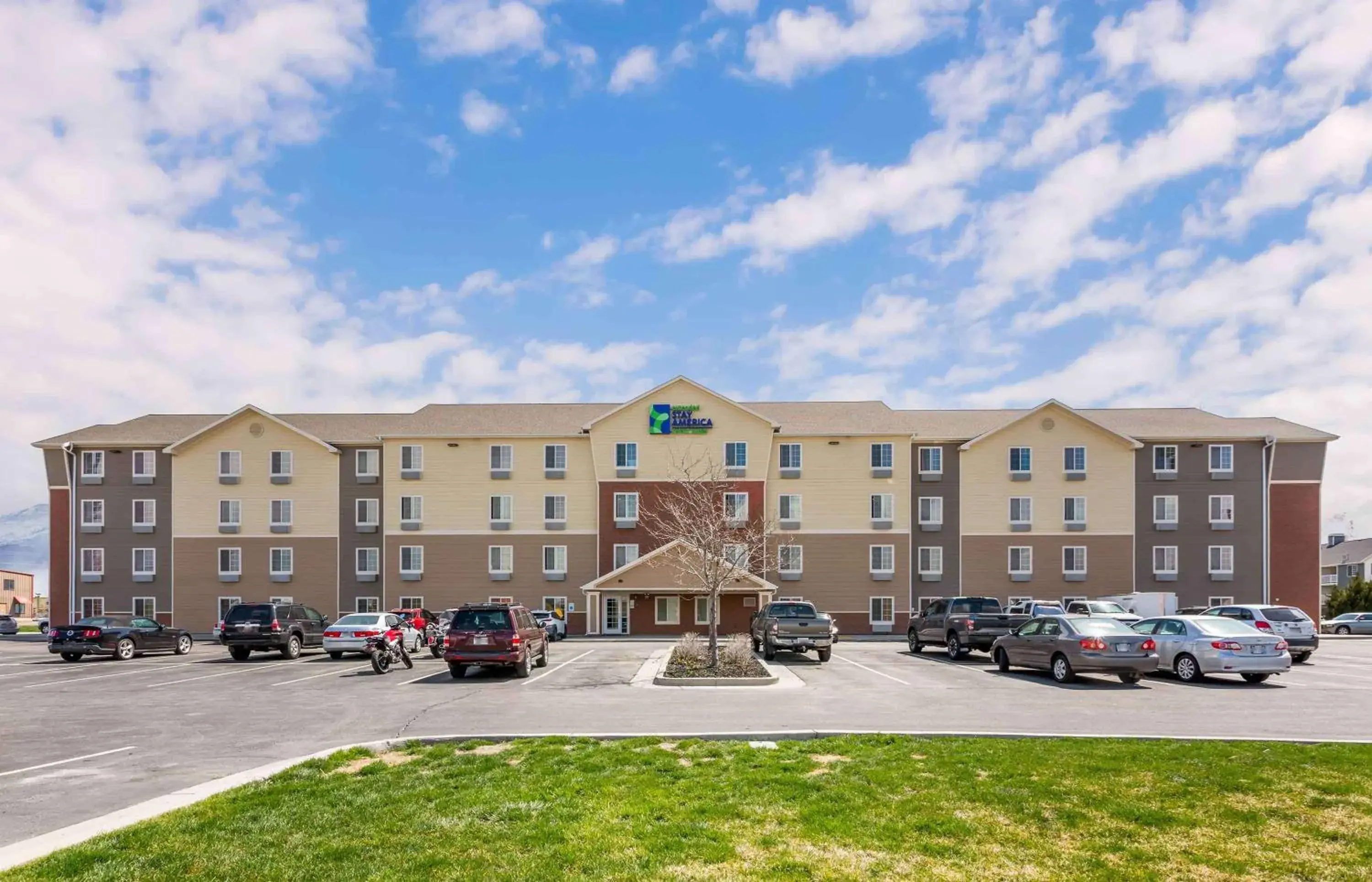 Property building in Extended Stay America Select Suites - Ogden Property building in Extended Stay America Select Suites - Ogden