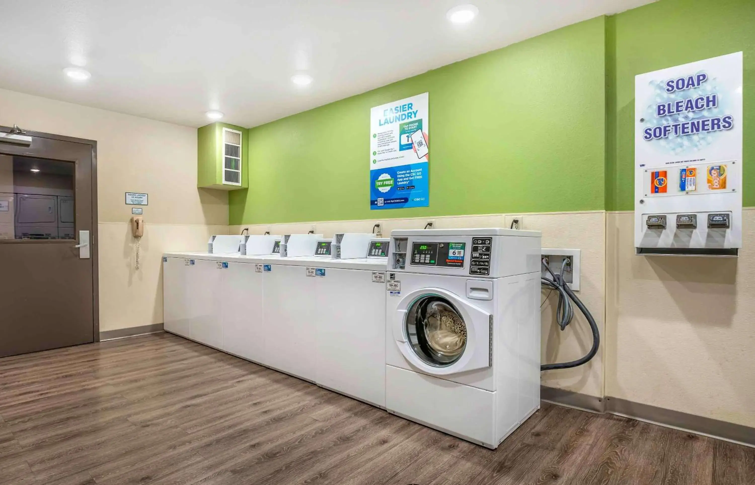 Property building in Extended Stay America Select Suites - Dayton - Miamisburg Property building in Extended Stay America Select Suites - Dayton - Miamisburg