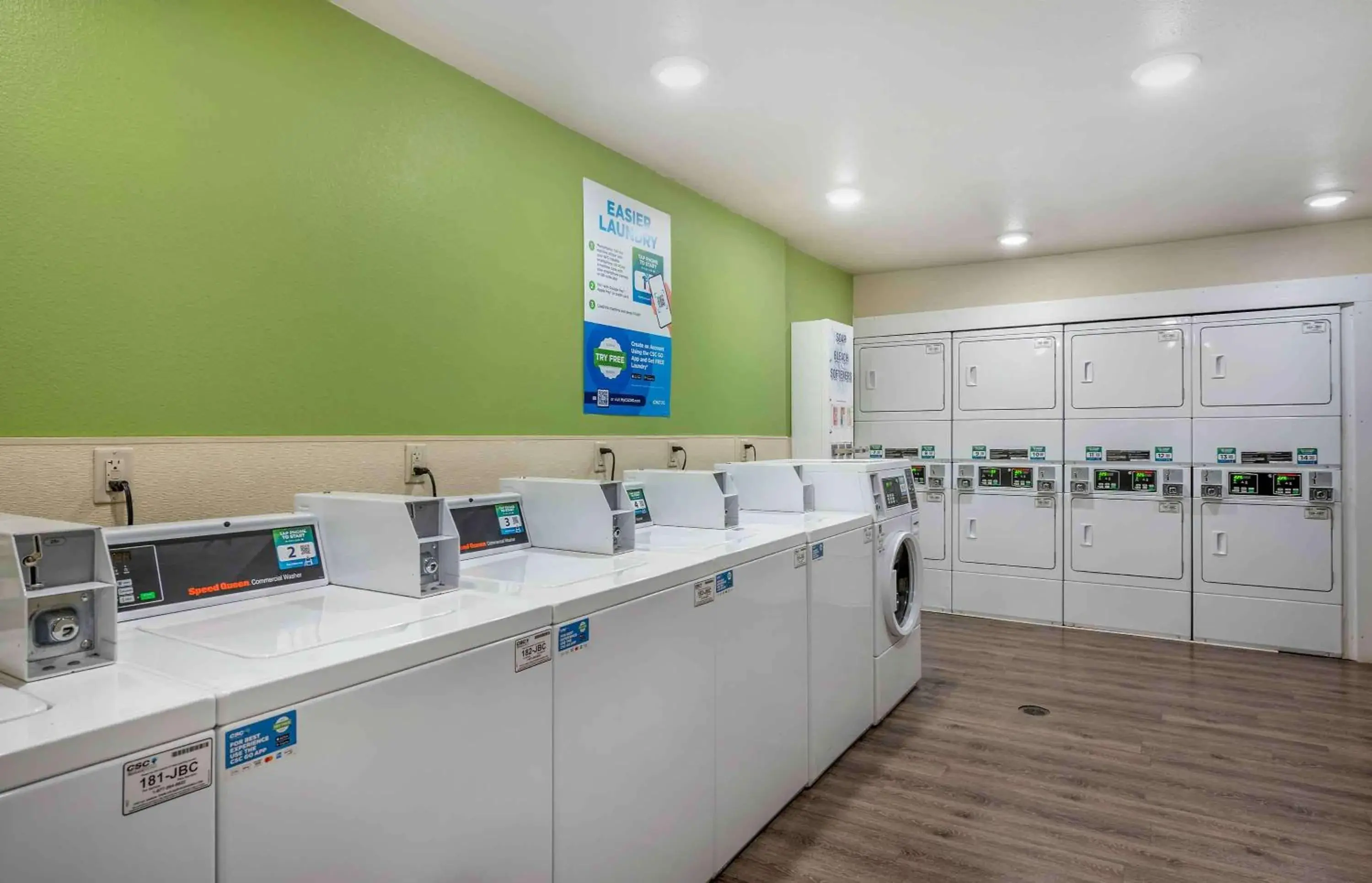 Property building in Extended Stay America Select Suites - Dayton - Miamisburg Property building in Extended Stay America Select Suites - Dayton - Miamisburg