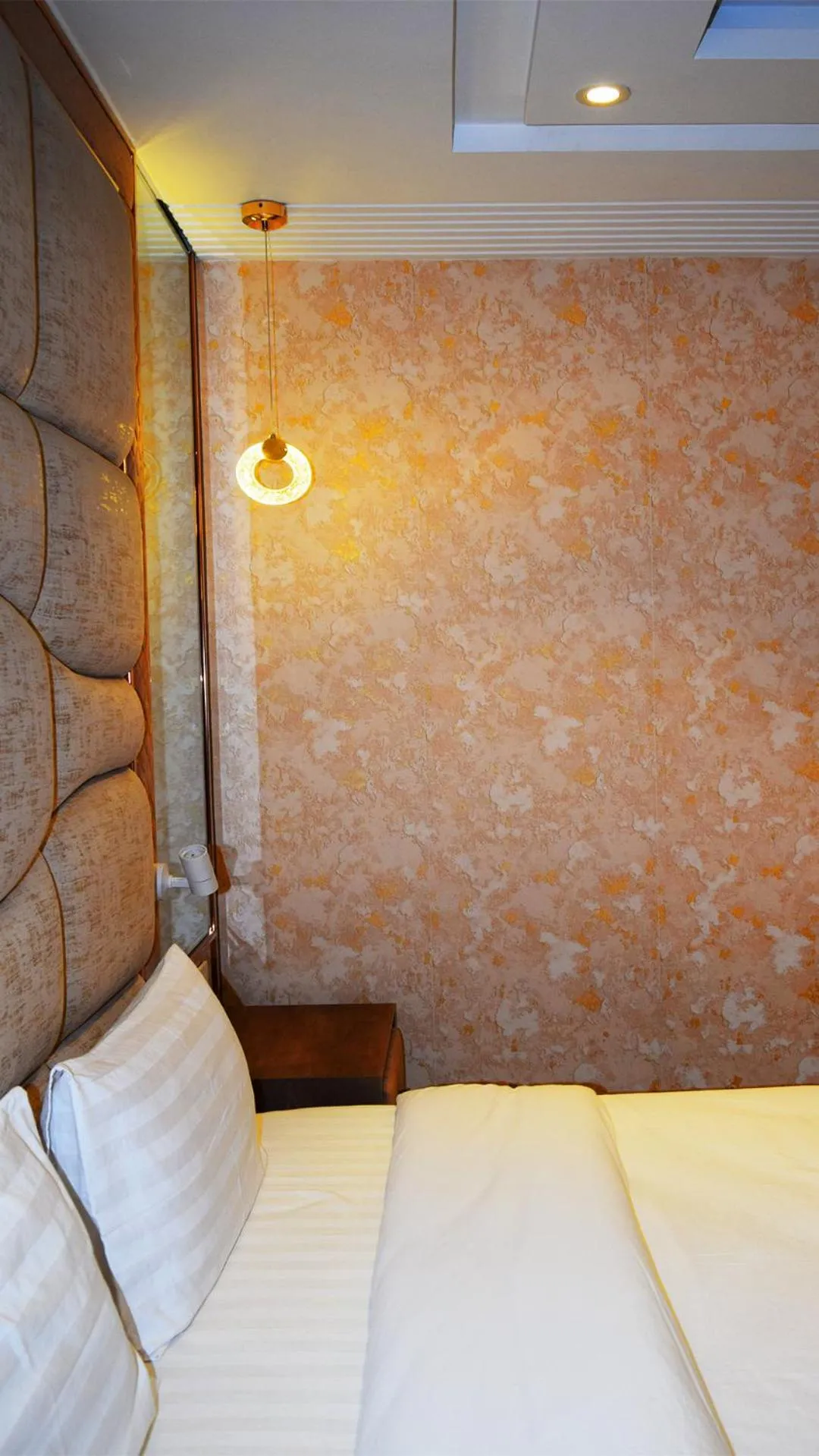 Courteous Hotel