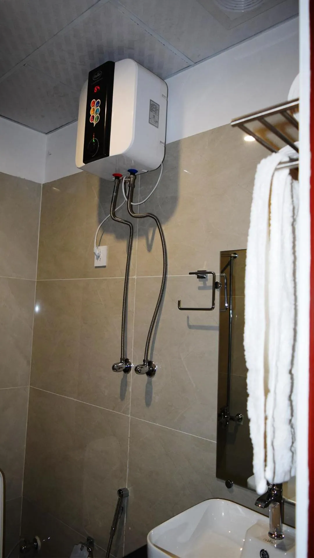 Courteous Hotel