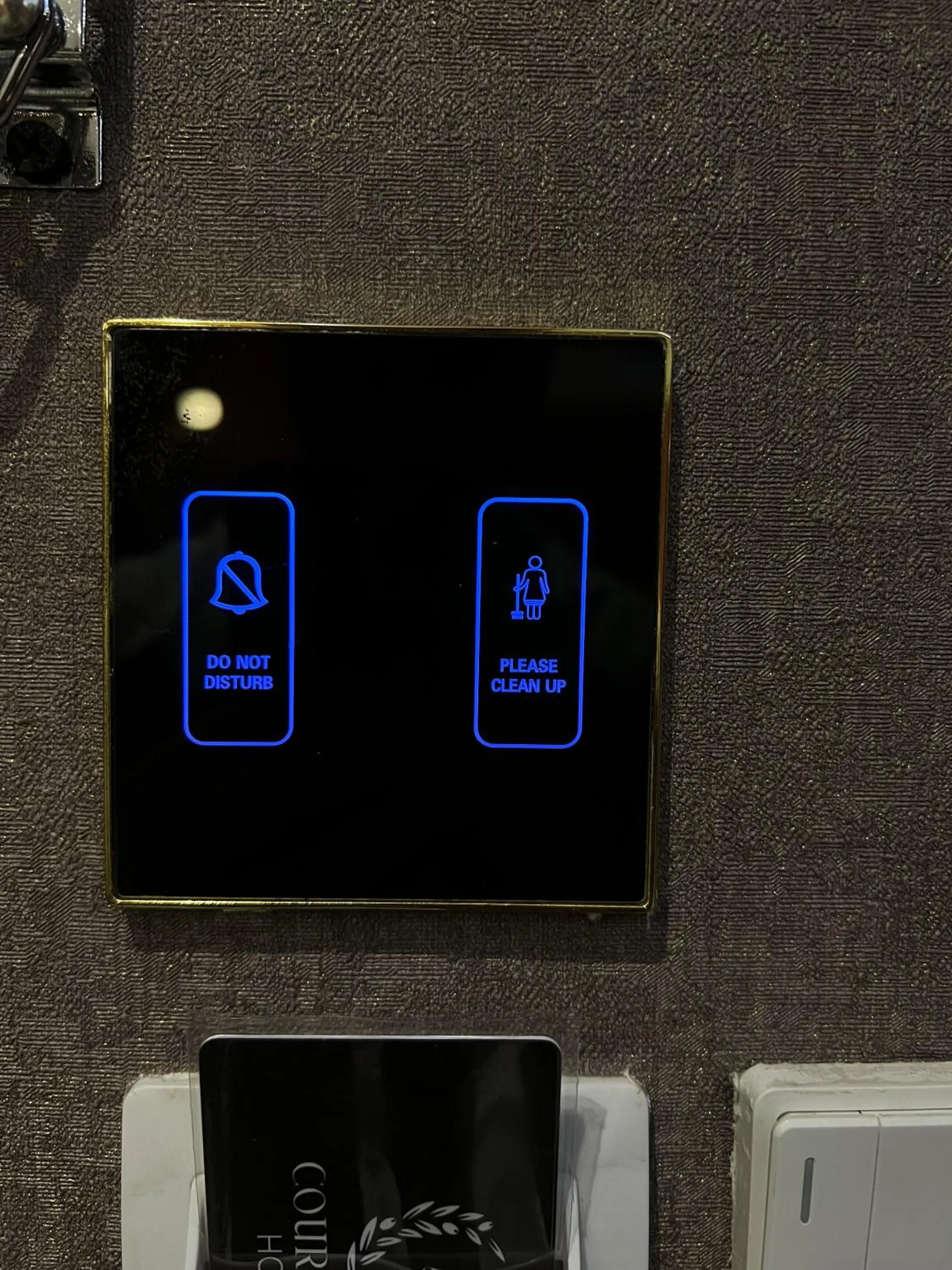 locker in Courteous Hotel