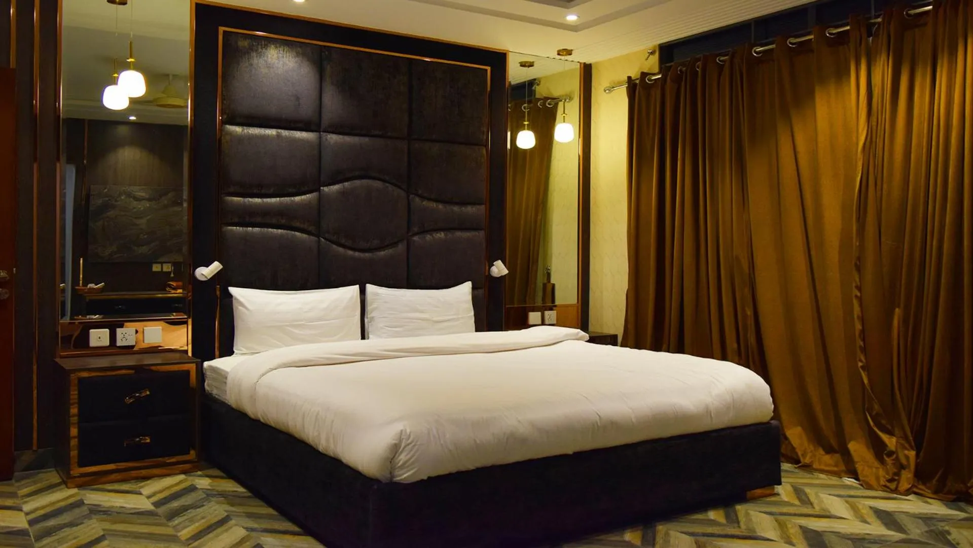 Courteous Hotel