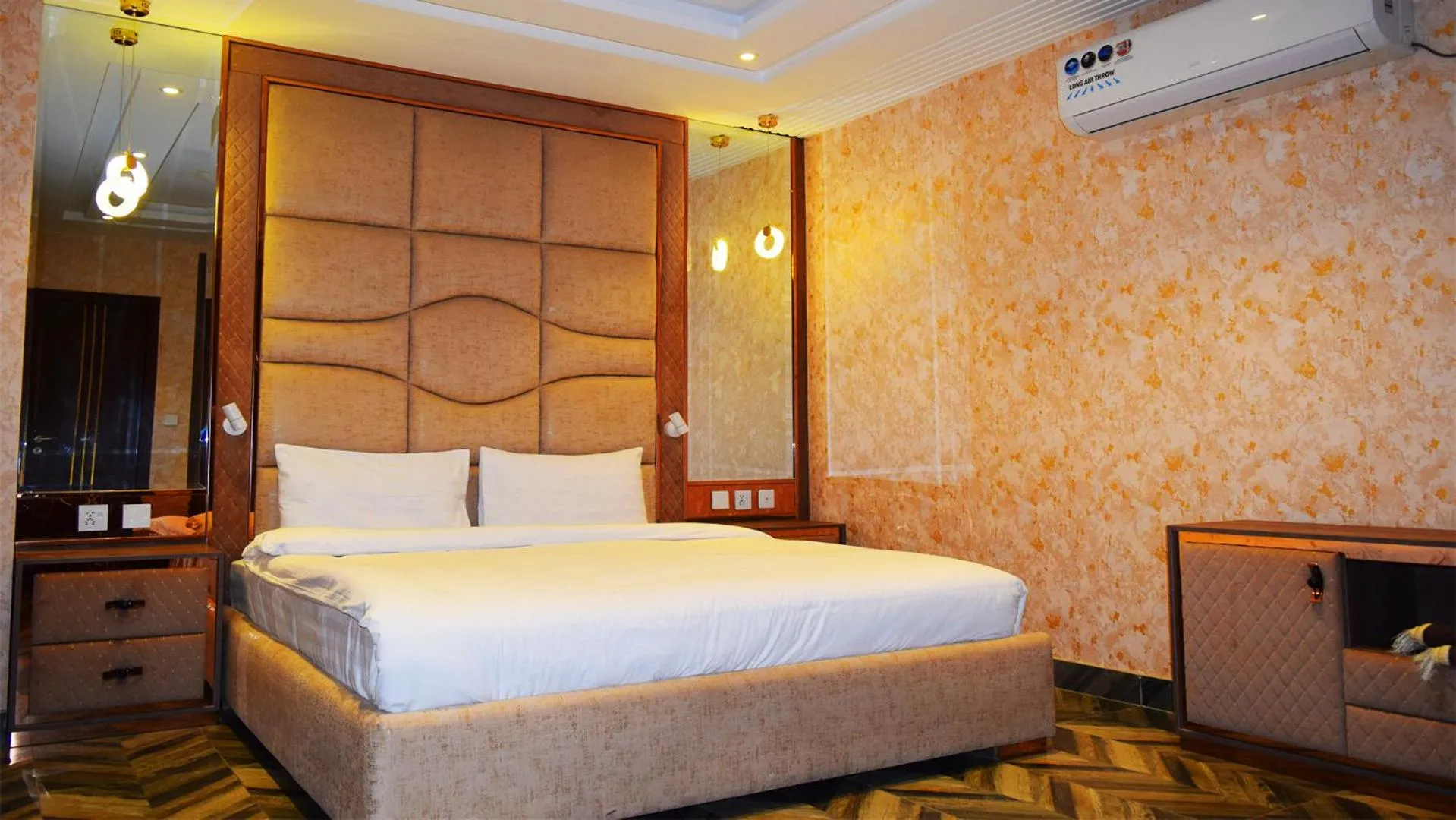 Courteous Hotel