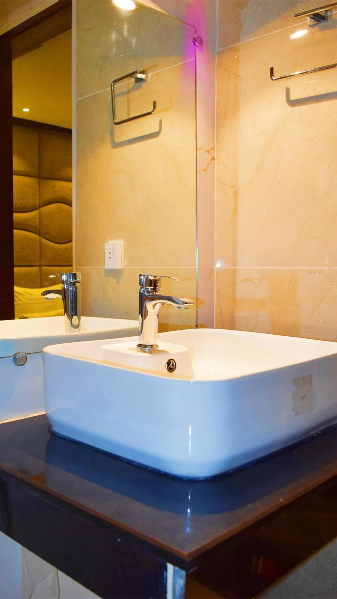Courteous Hotel