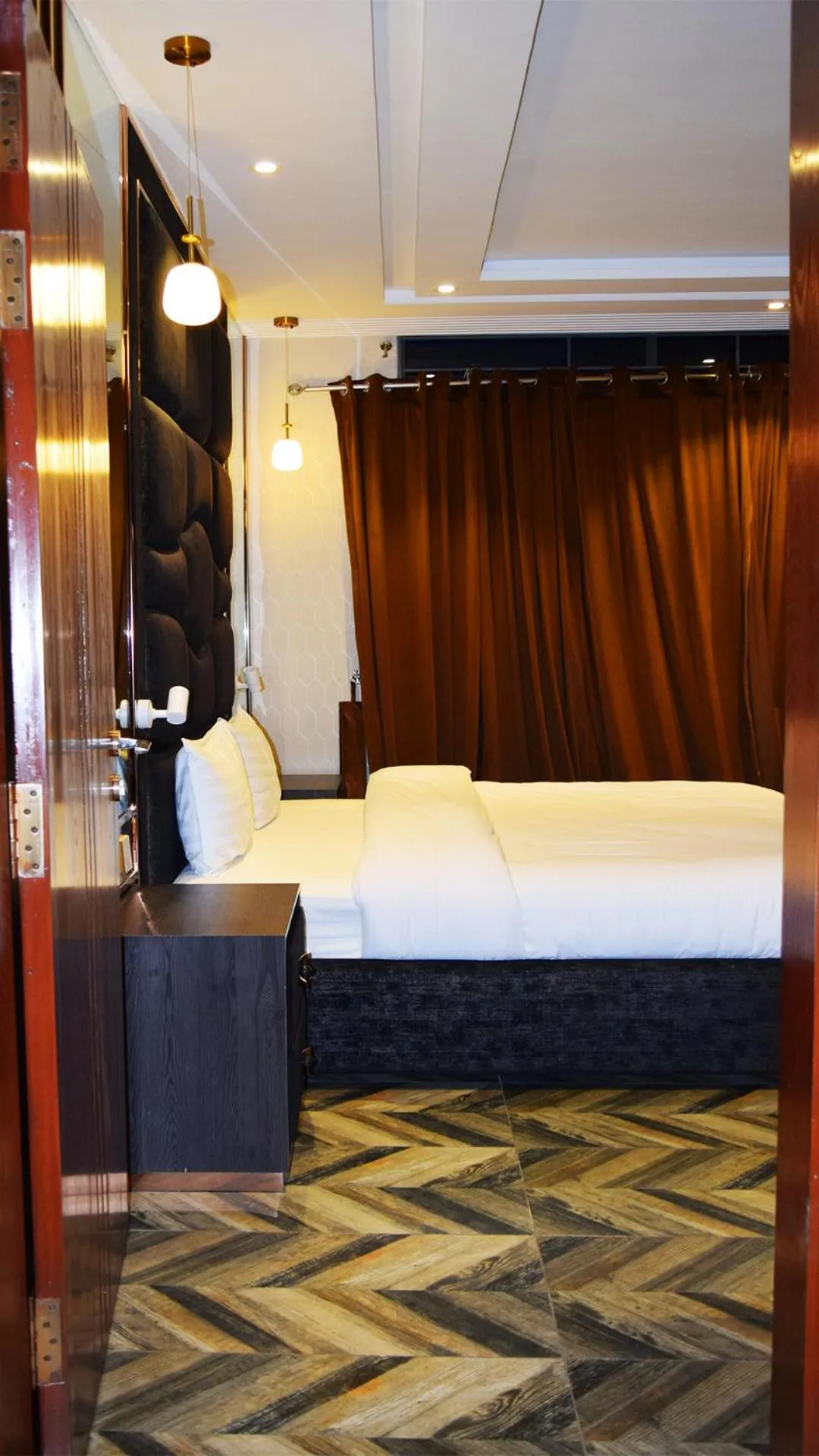 Courteous Hotel