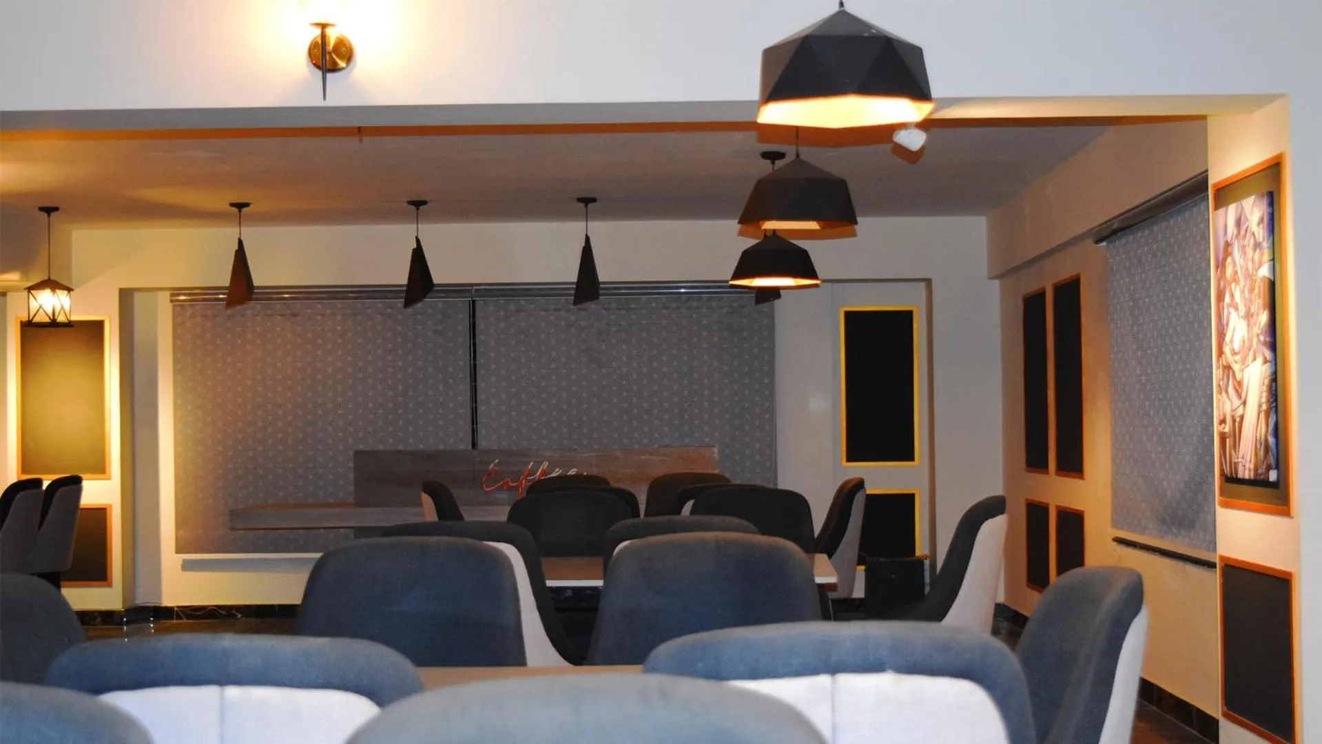 Courteous Hotel