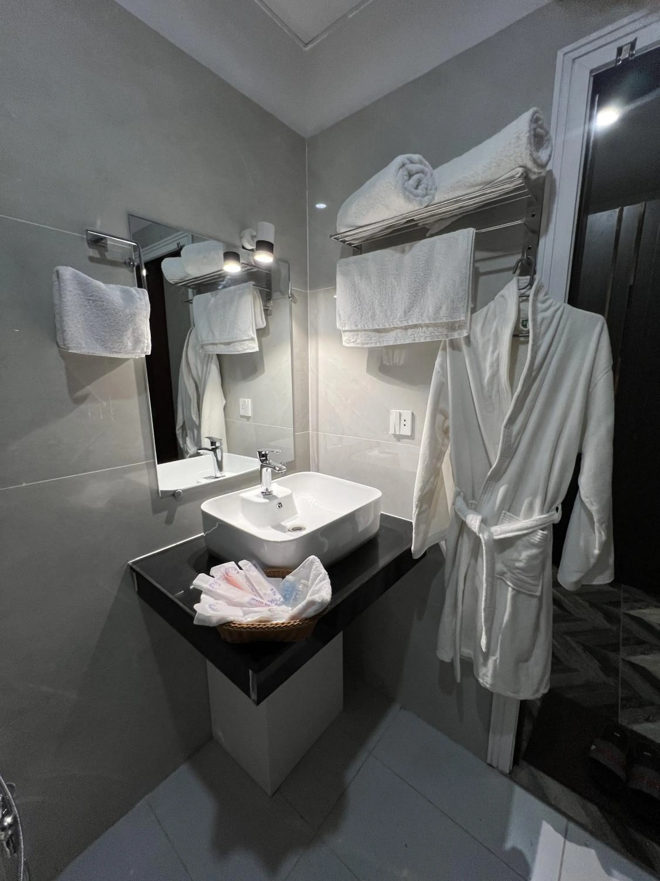 Bed in Courteous Hotel