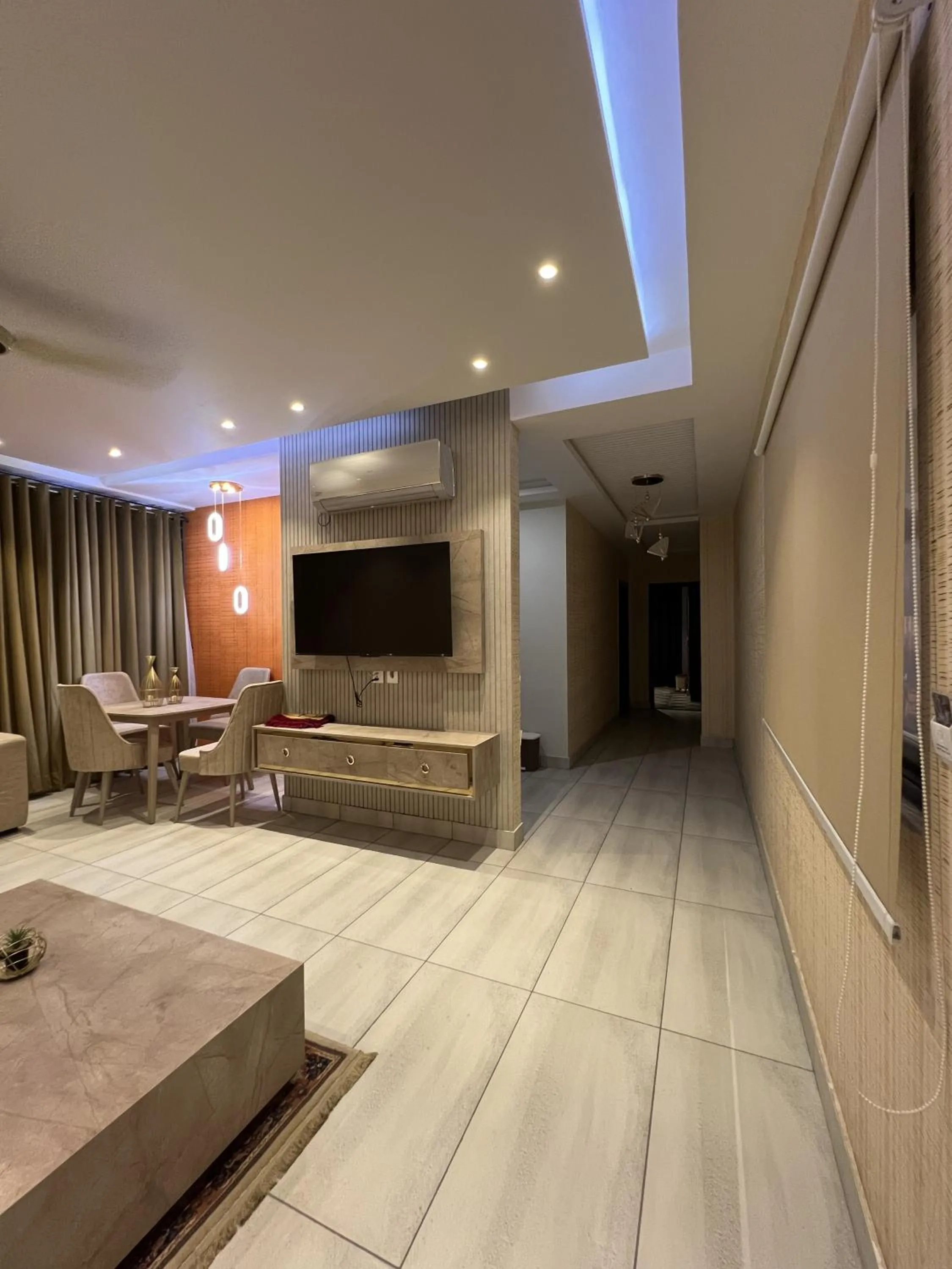 Communal lounge/ TV room in Courteous Hotel