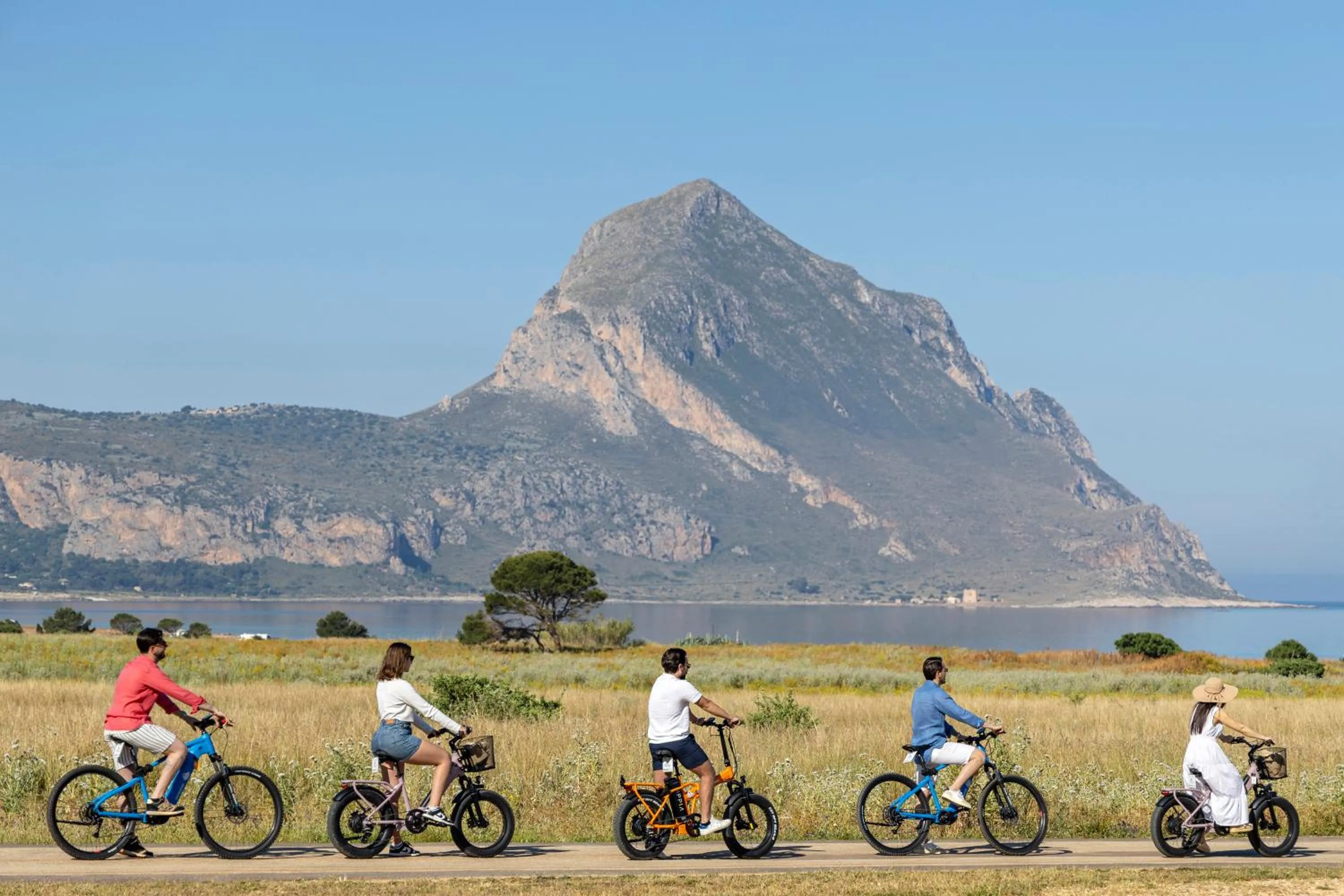 Cycling in Case Vacanza Loria