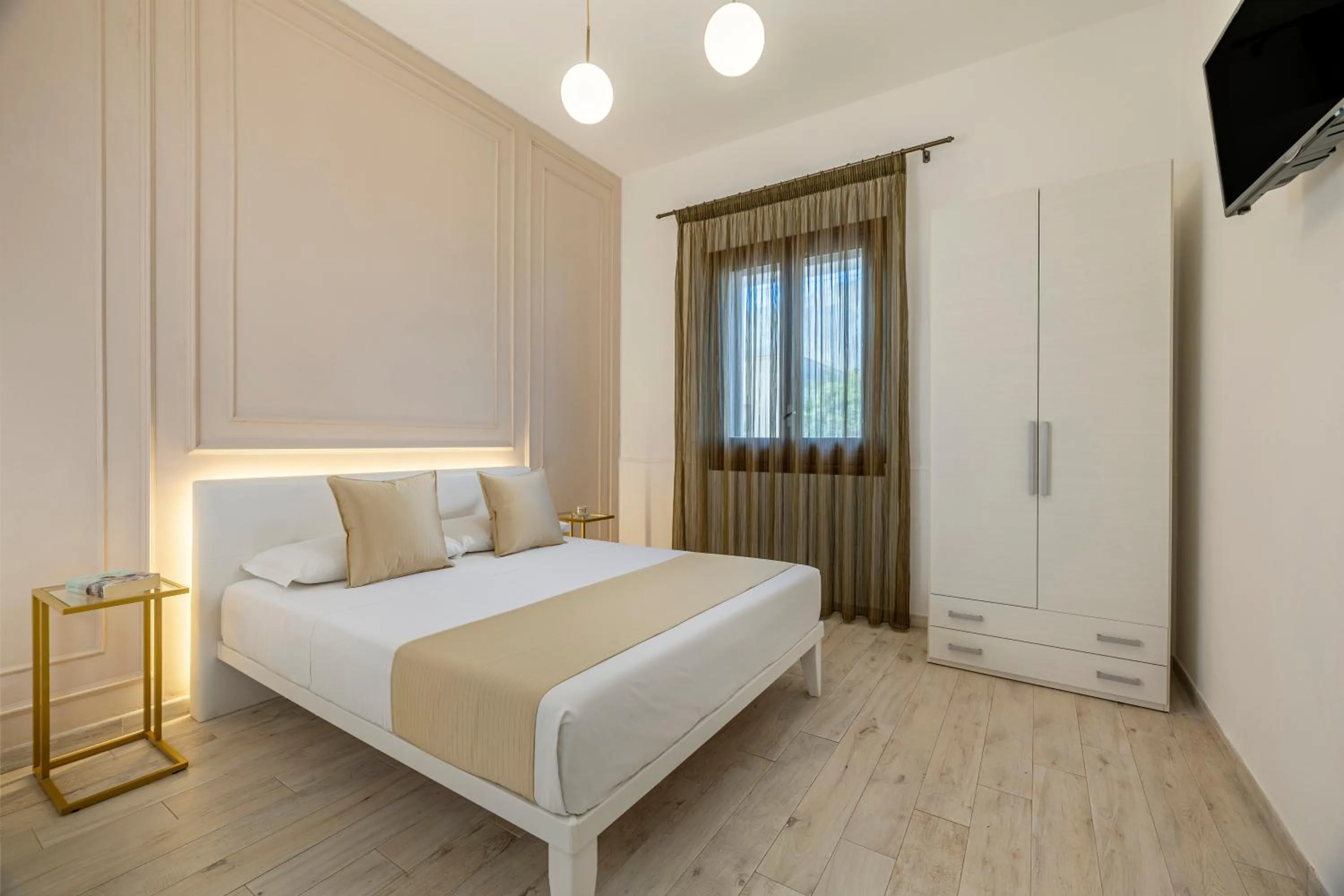 wardrobe, Bed in Case Vacanza Loria