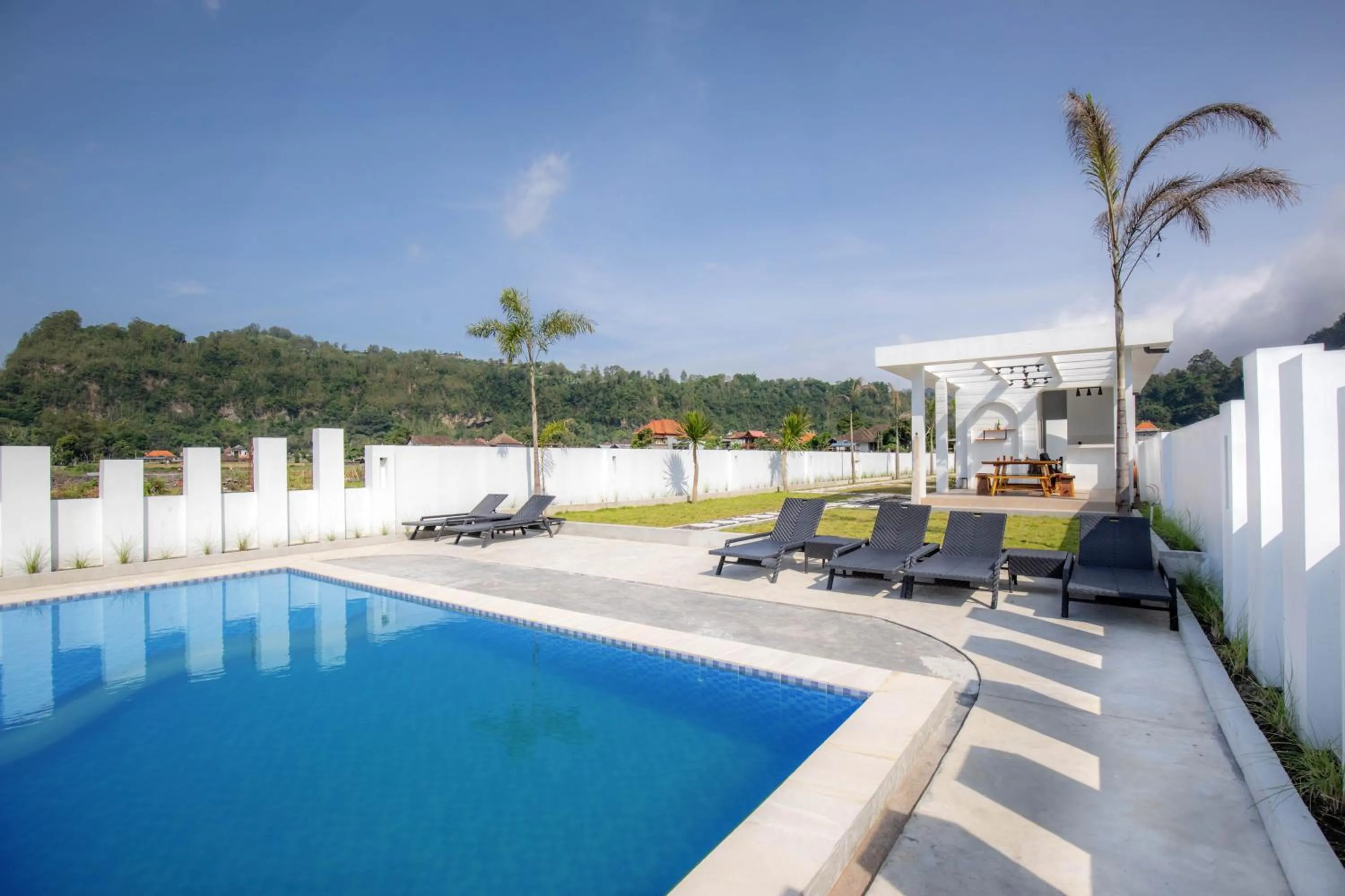 Swimming pool in Intan Lake View Kintamani